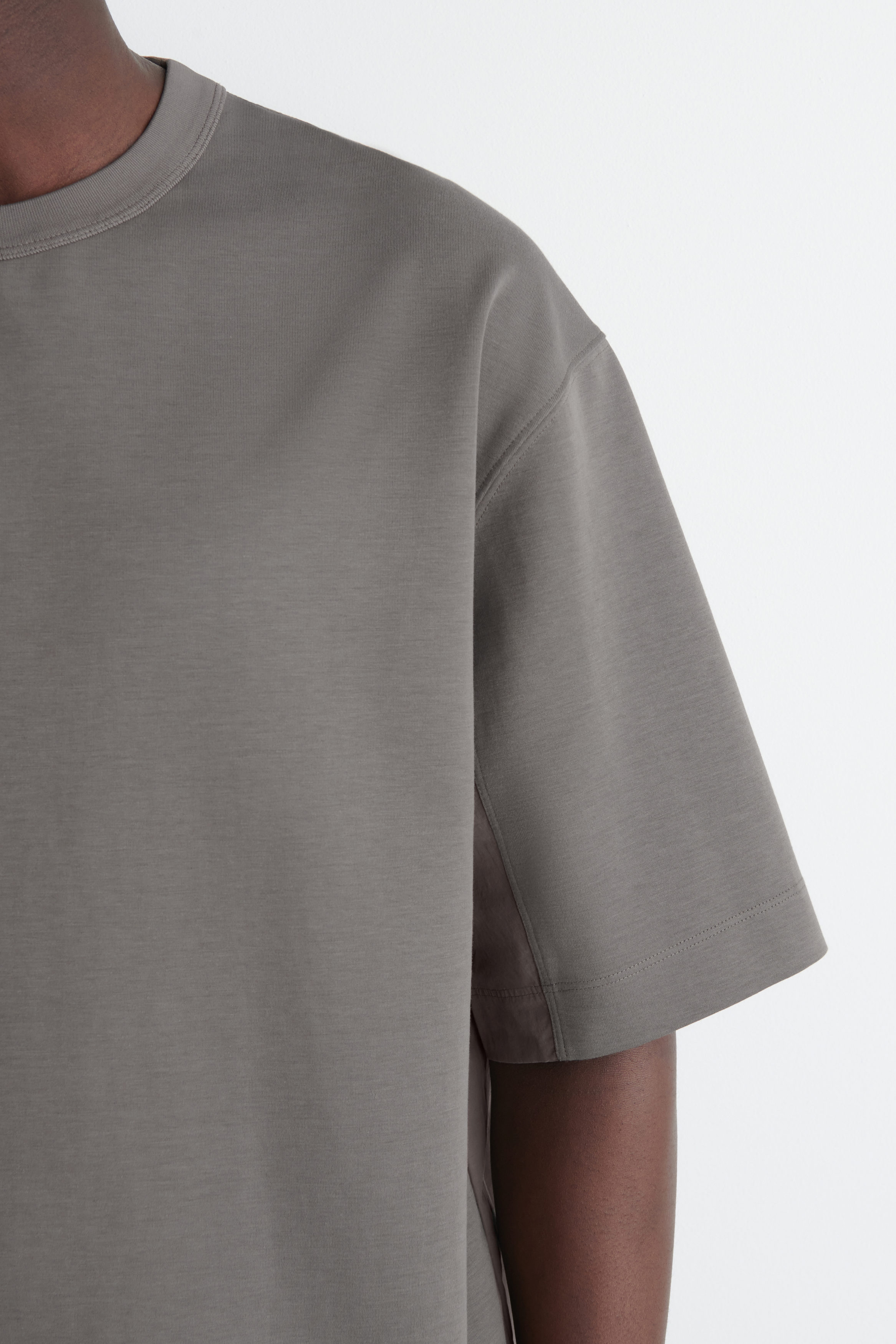 OVERSIZED PANELED DRAWSTRING T-SHIRT - MOLE | COS