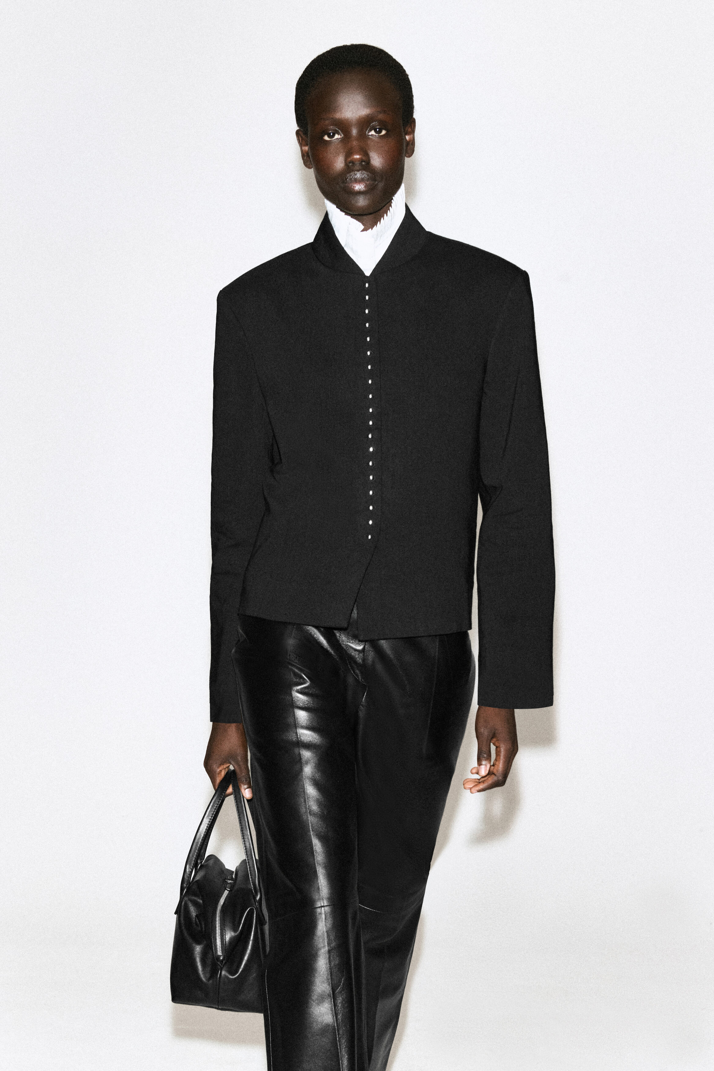 Stud-Detail Cropped Linen Blazer