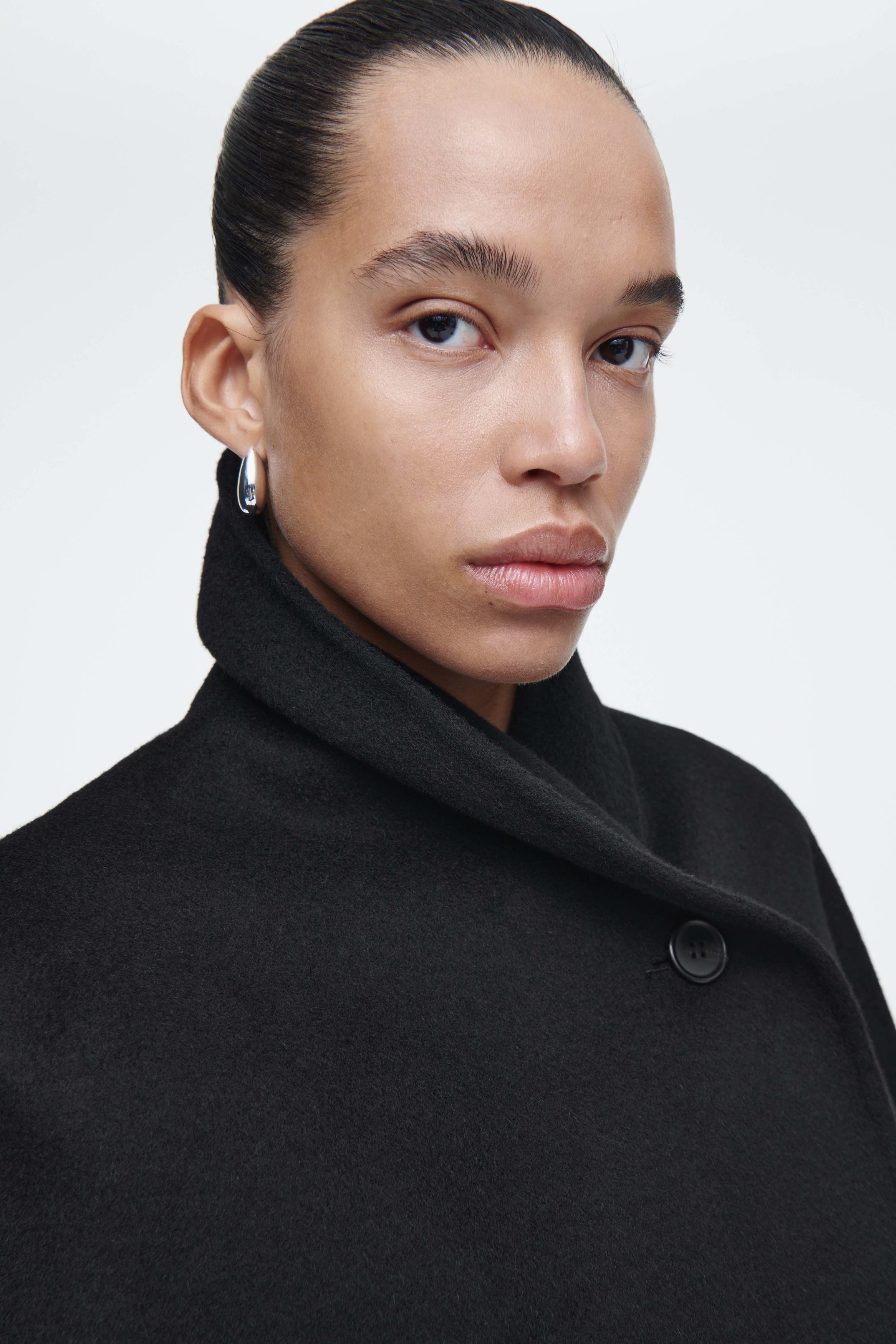 【COS】DOUBLE-FACED WOOL PEA COAT ウール Pコート DOUBLE-FACED WOOL PEA COAT - BLACK | COS
