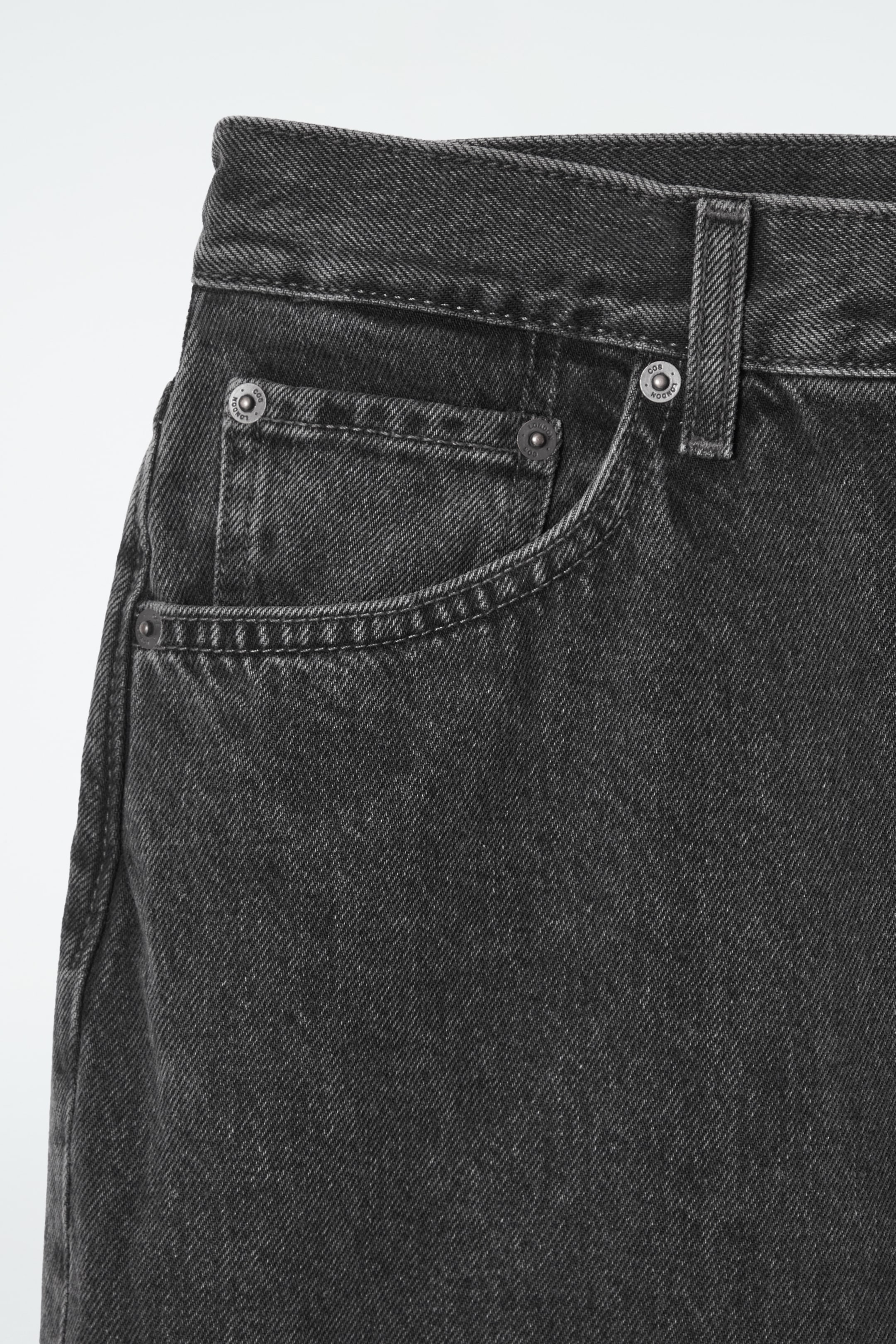 Grösseres Bild ansehen: SHIFT JEANS MIT GERADEM BEIN - VERBLASSTES SCHWARZ - DAMEN | H&M CH 3