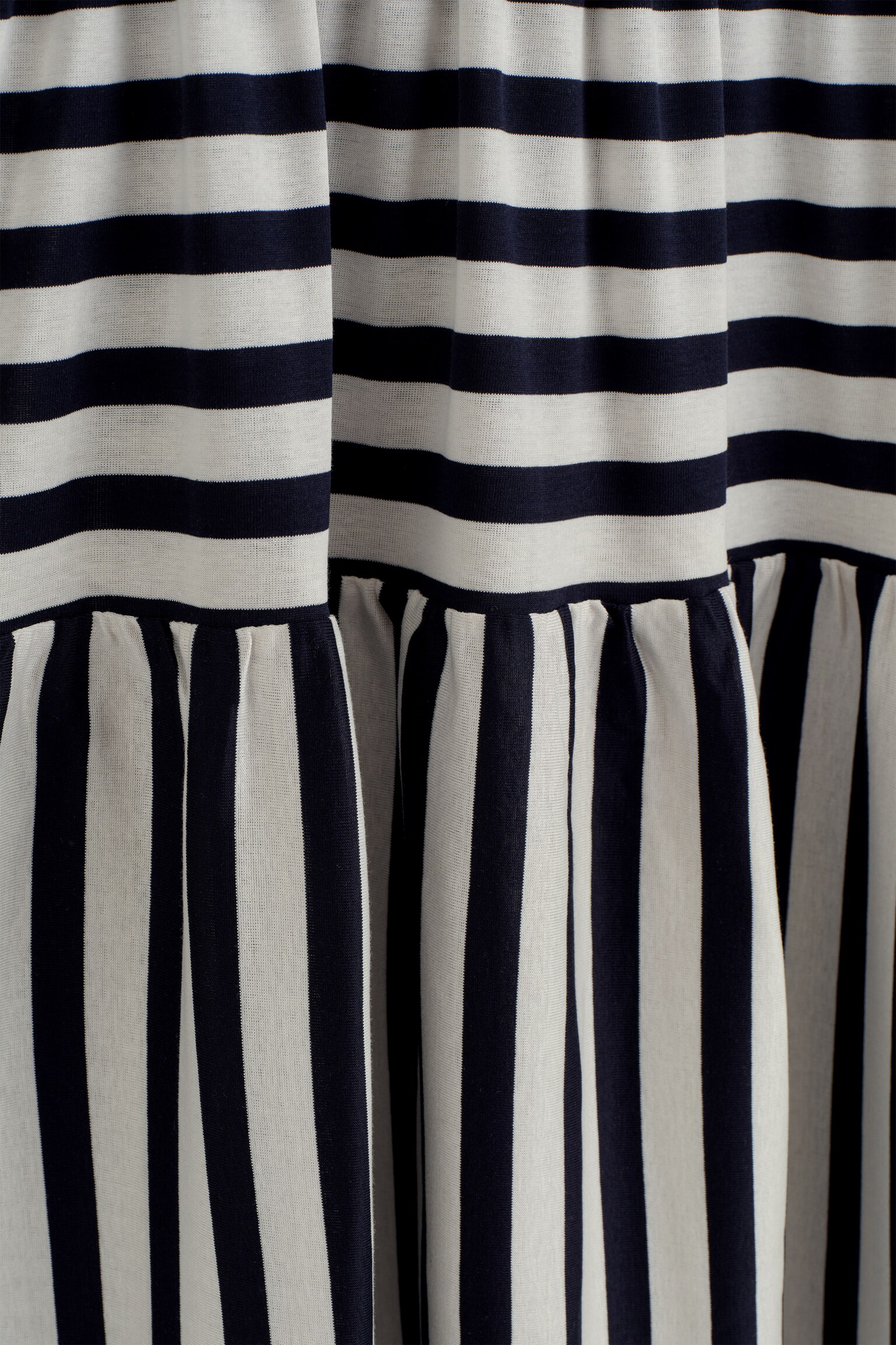 BOAT-NECK GATHERED MIDI DRESS - NAVY / WHITE / STRIPED/NAVY - 7