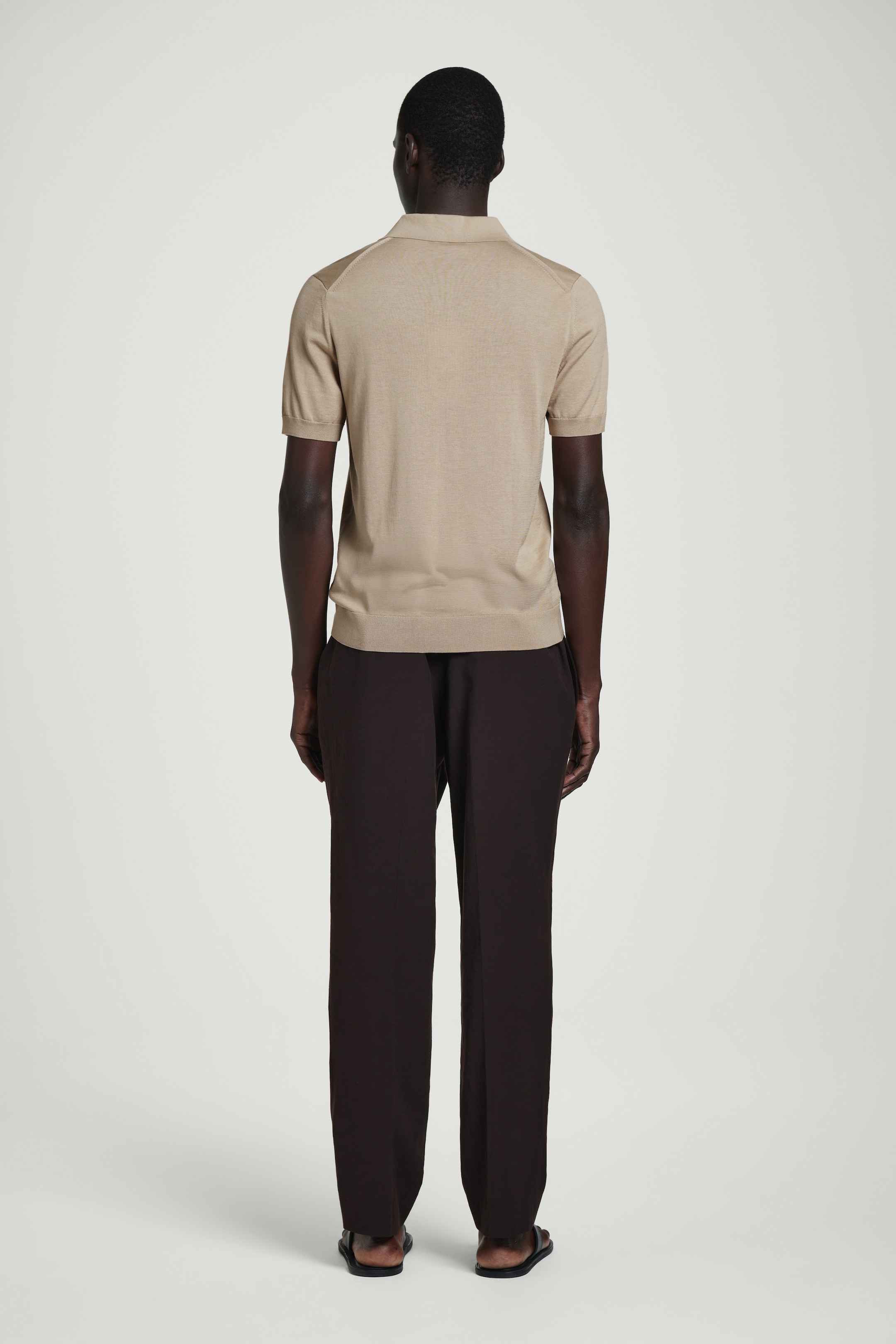 Ver imagen más grande: POLO CON CREMALLERA EN PUNTO DE SEDA - TOPO - HOMBRE | H&M ES 3