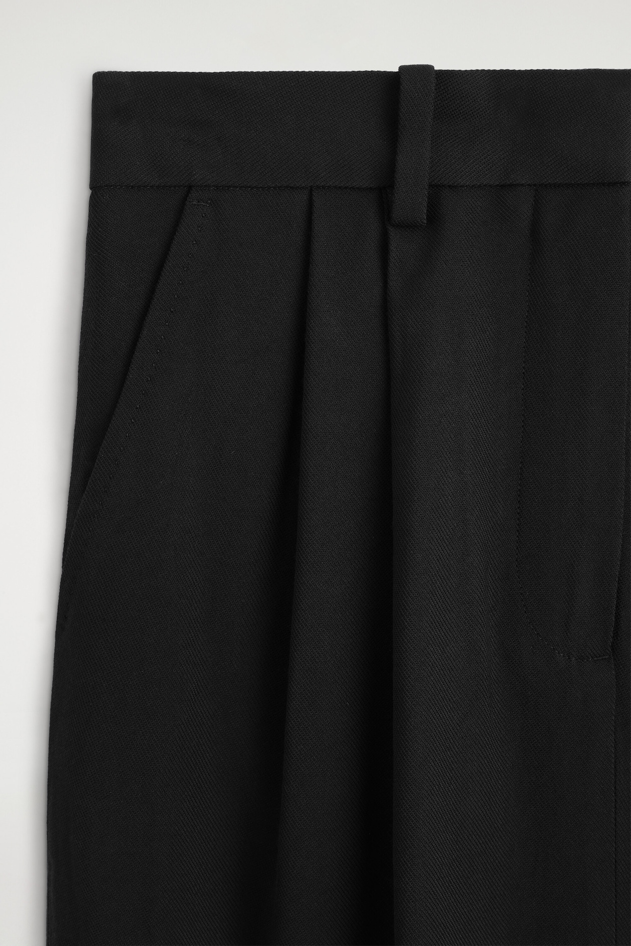 PLEATED TAILORED MAXI SKIRT — BLACK