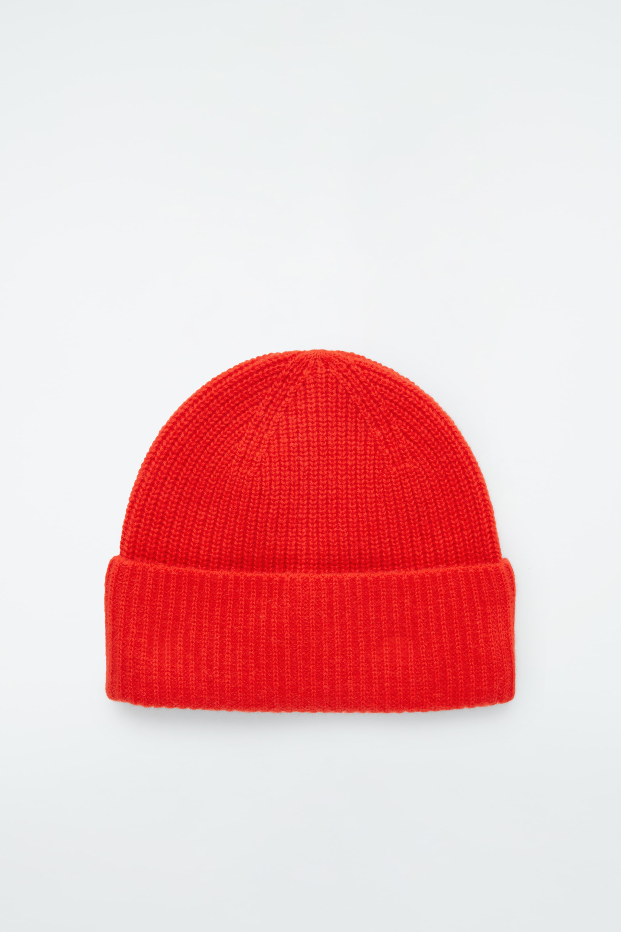 Grösseres Bild ansehen: GERIPPTE BEANIE AUS WOLL-KASCHMIR-MIX - LEUCHTENDES ROT - DAMEN | H&M CH 1