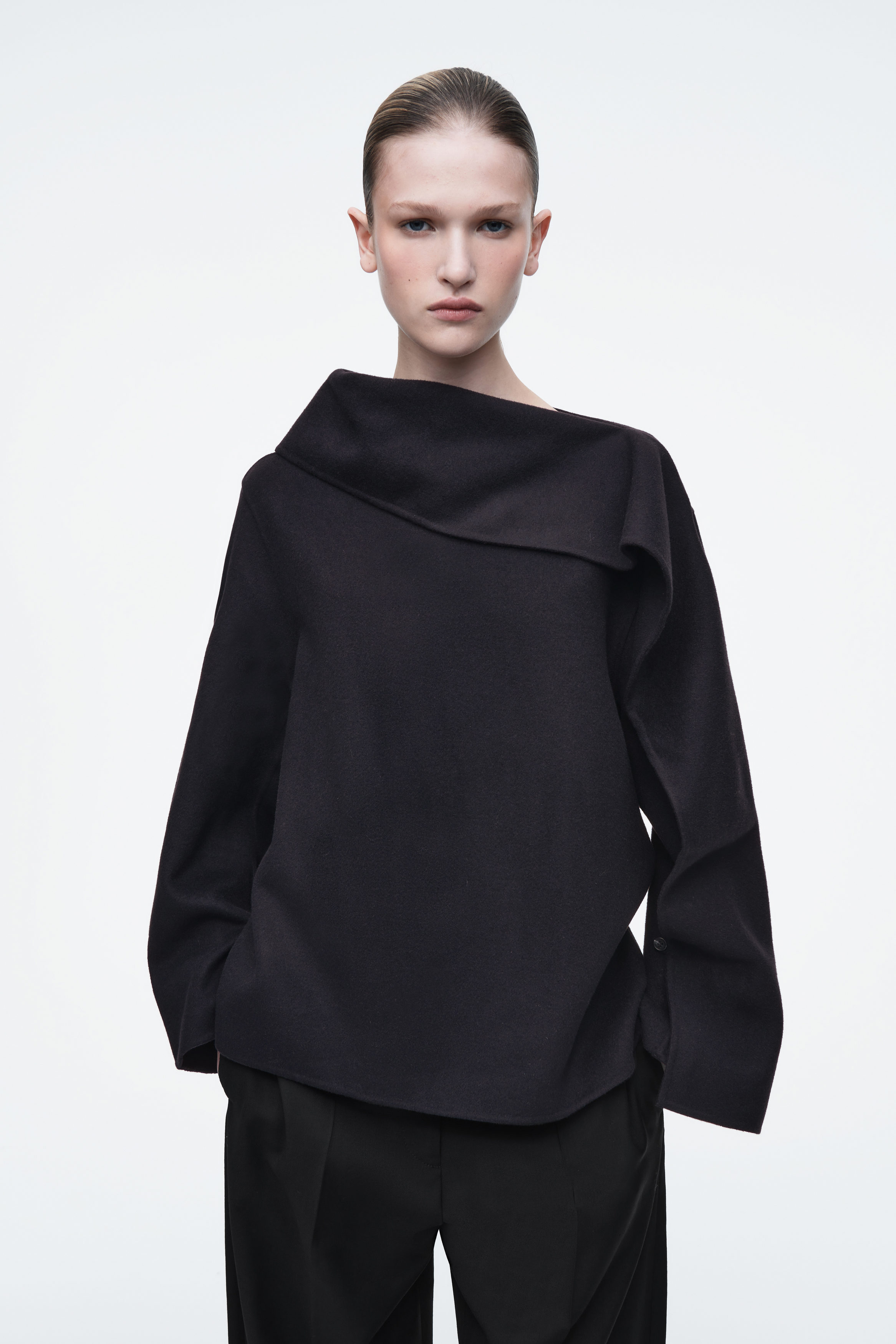 ASYMMETRIC DOUBLE-FACED WOOL TOP - NAVY | COS