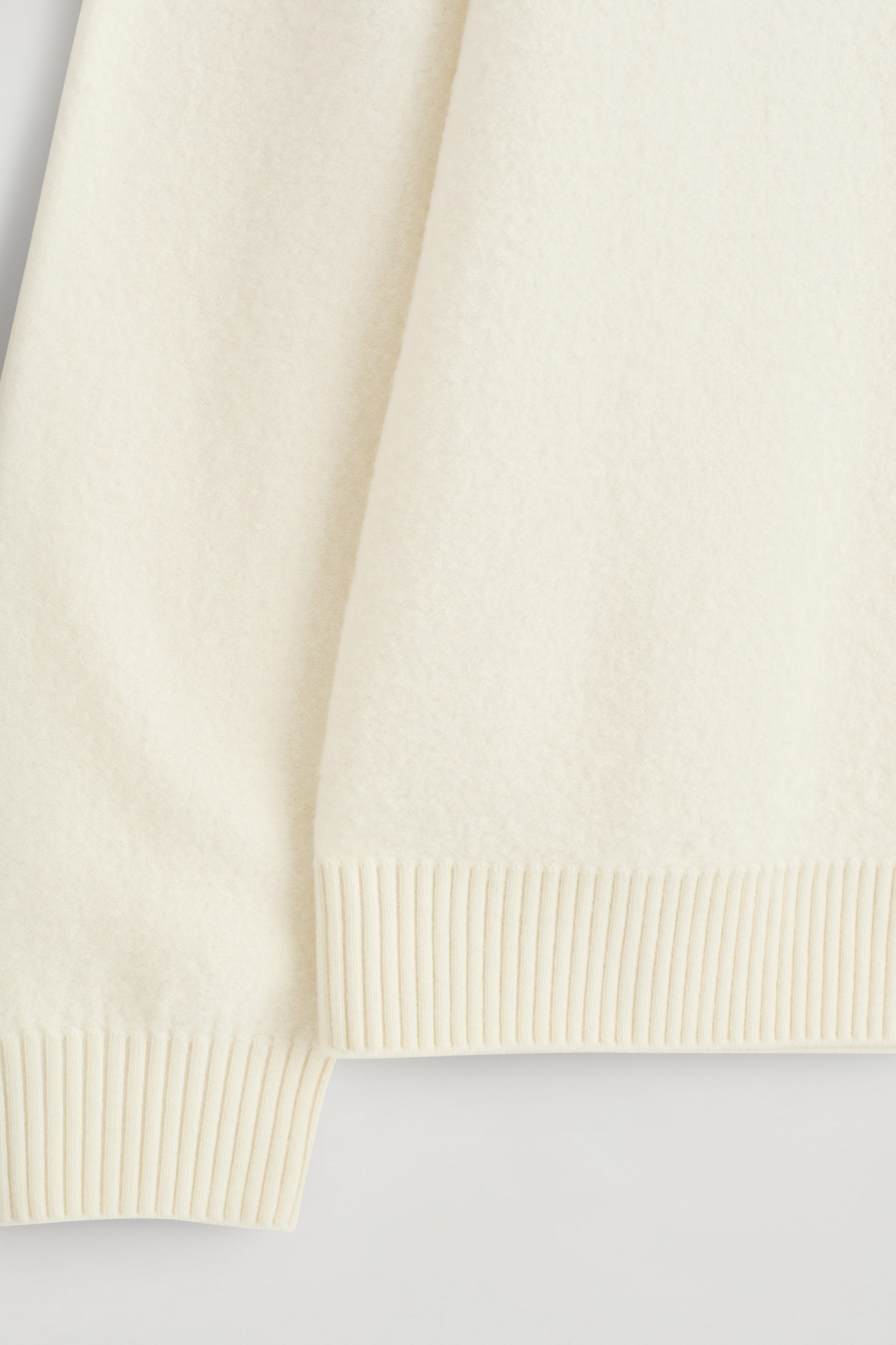 StillMedia/DescriptiveDetail