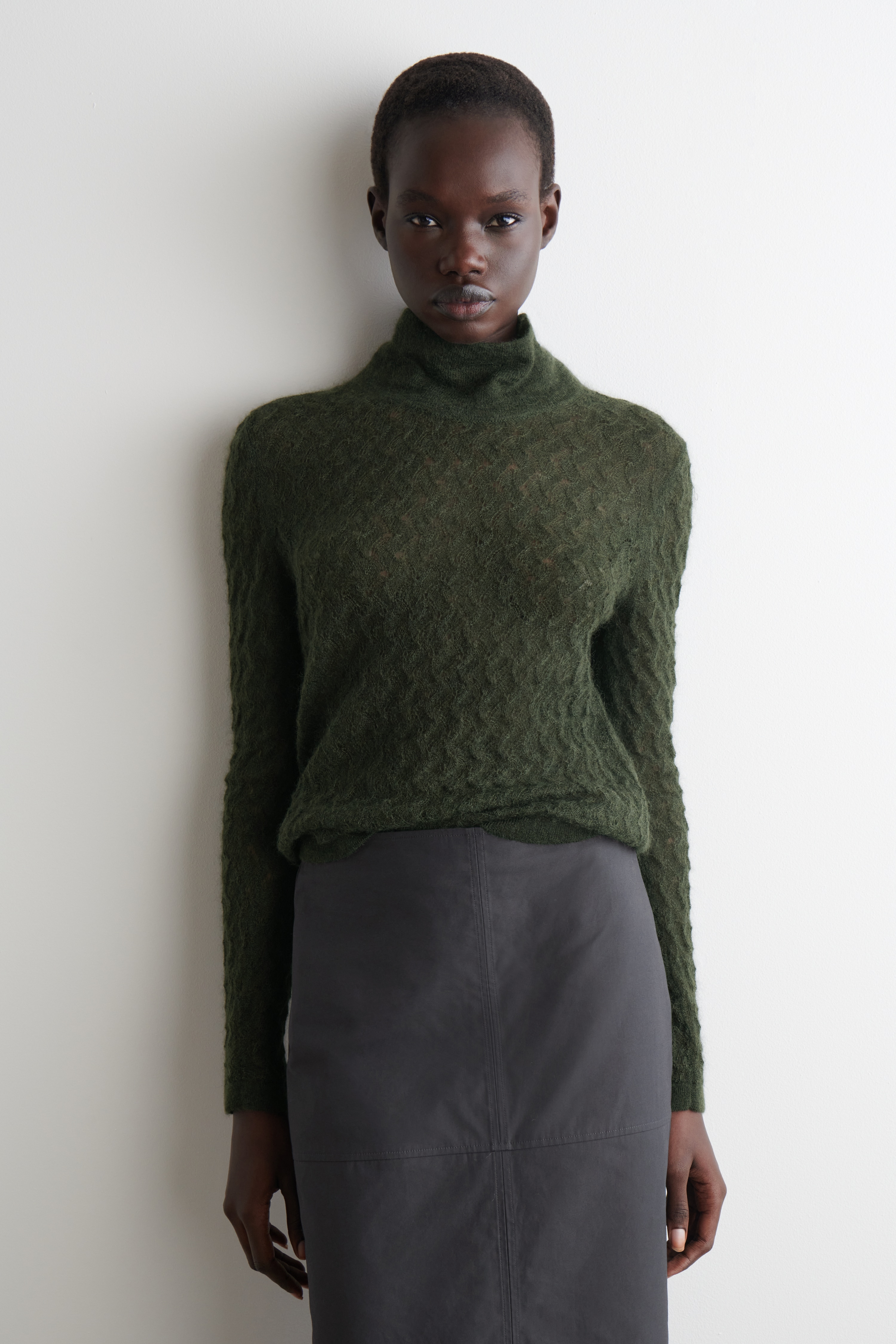 POINTELLE-KNIT MOHAIR JUMPER - VERDE OSCURO/MARFIL