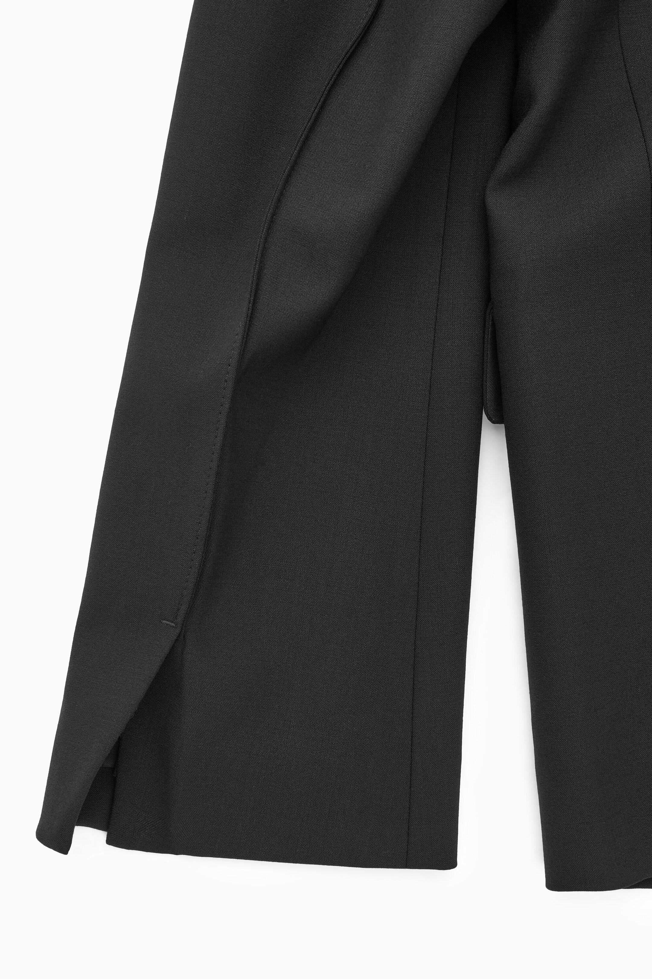 View larger image: DRAPED-SLEEVE SINGLE-BREASTED WOOL BLAZER - BLACK - Ladies | H&M GB 4