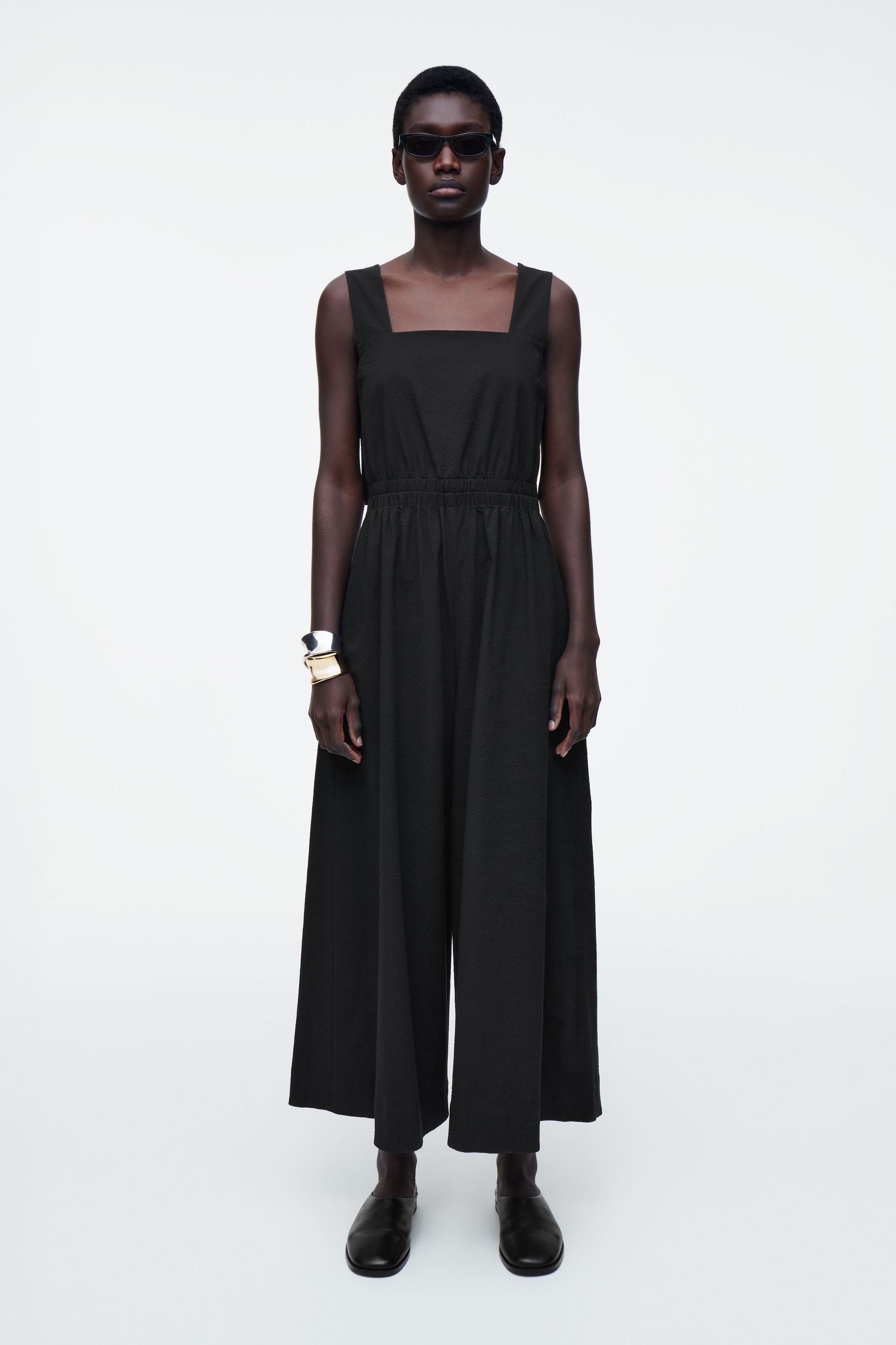 OPEN-BACK SEERSUCKER WIDE-LEG JUMPSUIT