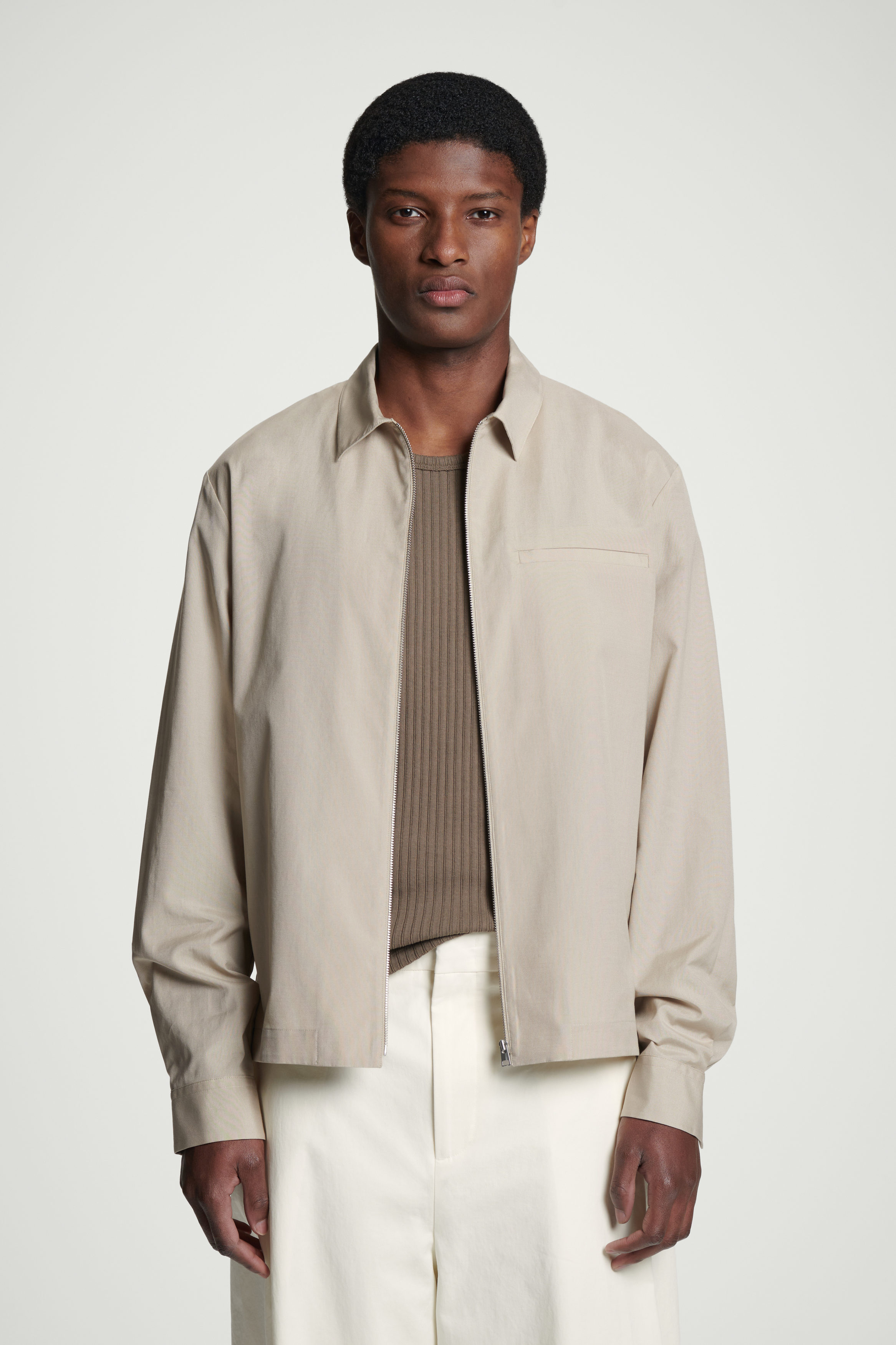 ZIPPED TWILL SHIRT - BEIGE | COS