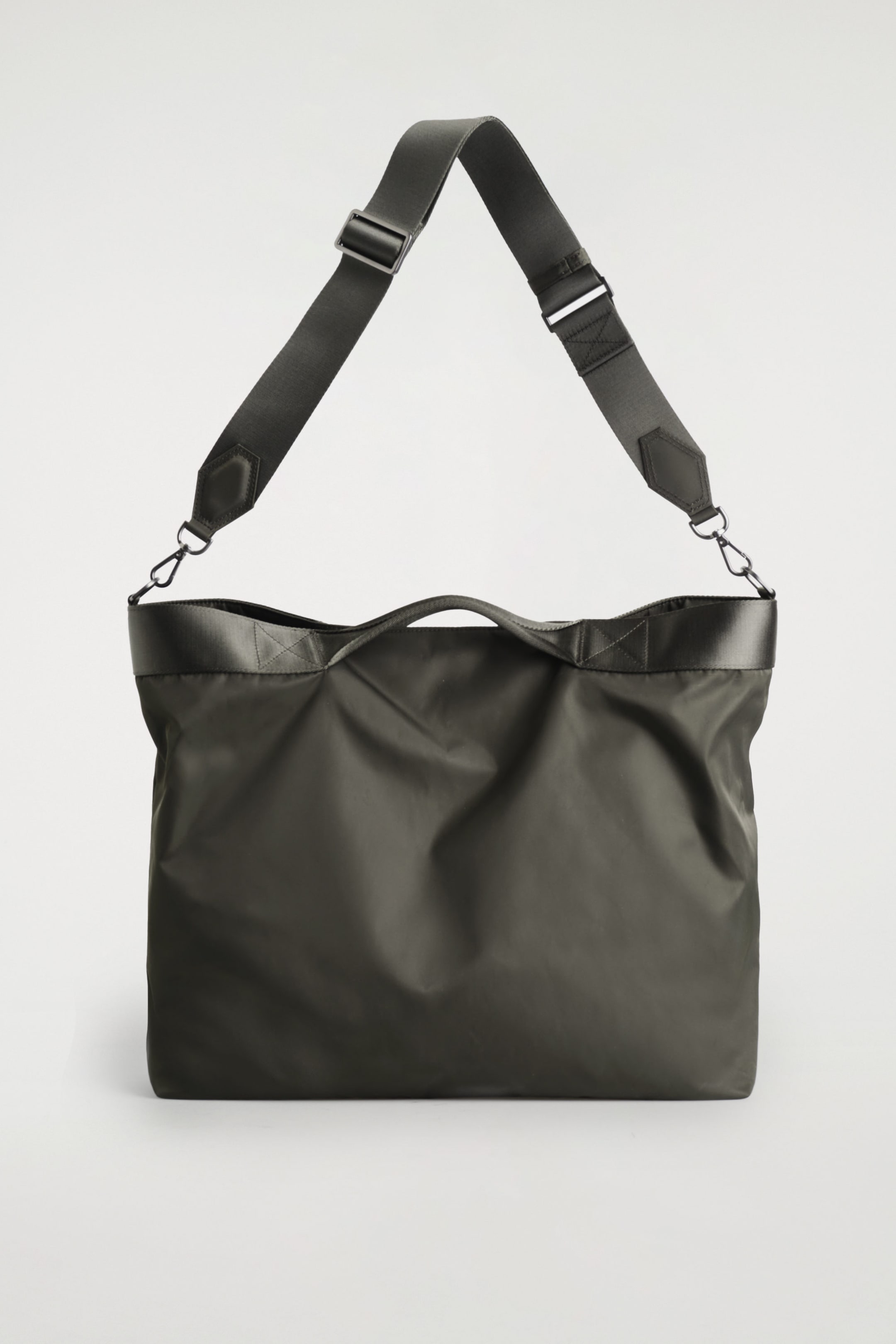 PURSUIT MESSENGER BAG - NYLON