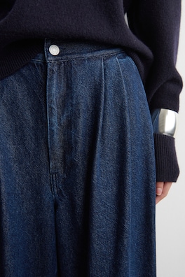 PLEATED WIDE-LEG DENIM PANTS — DARK BLUE 5