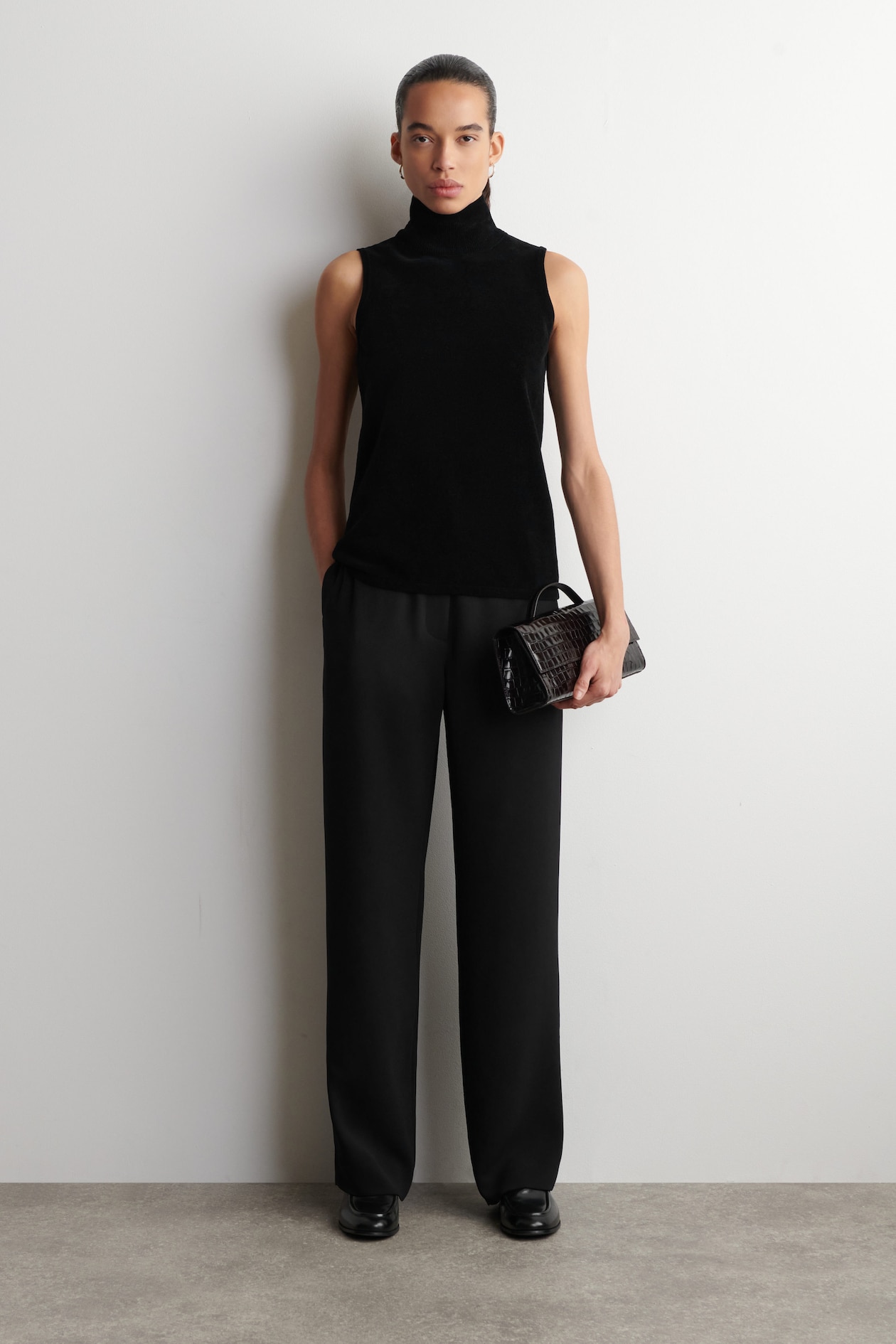 CHENILLE MOCK-NECK VEST — BLACK