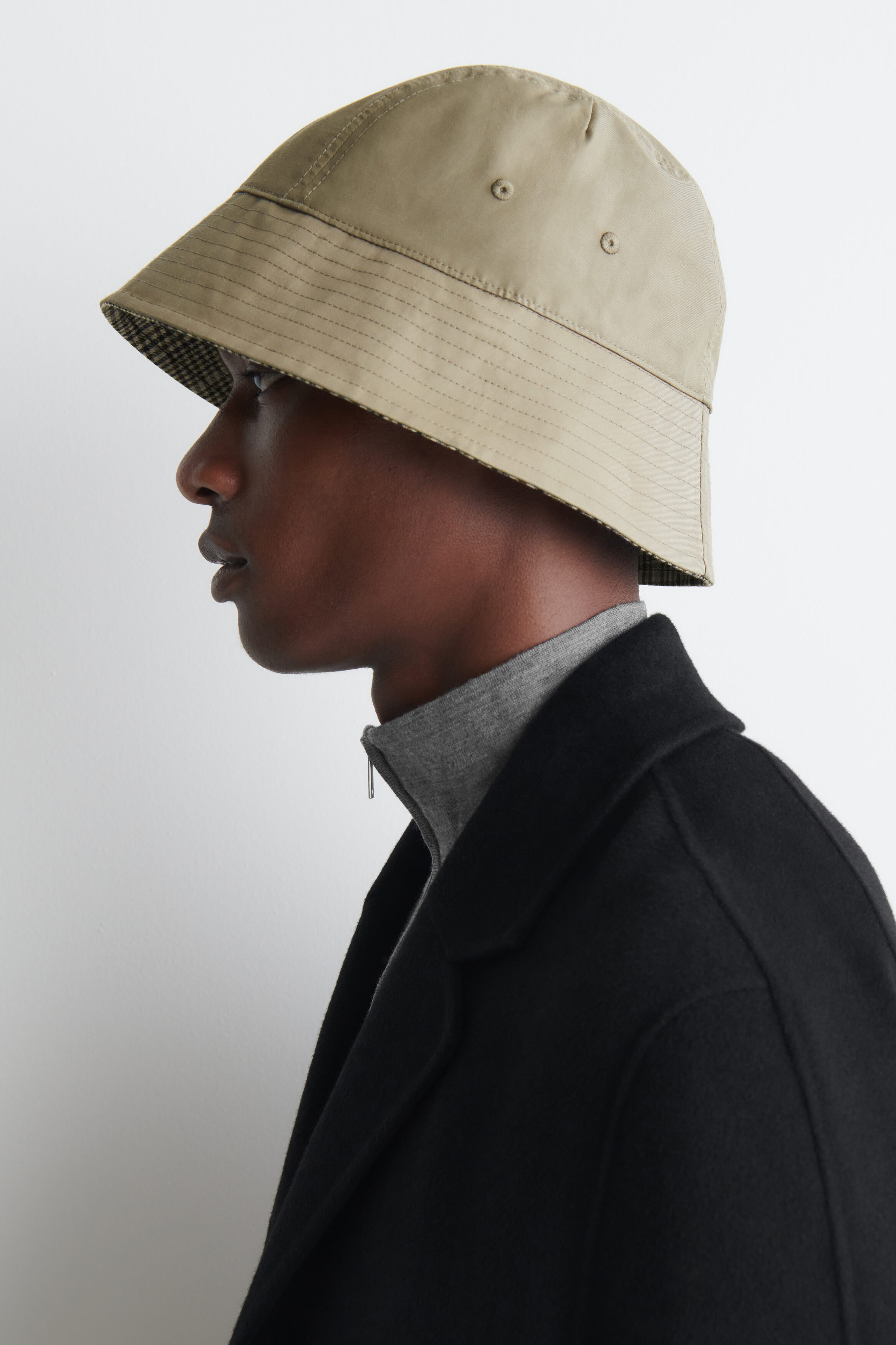 REVERSIBLE BUCKET HAT - thumbnail 2