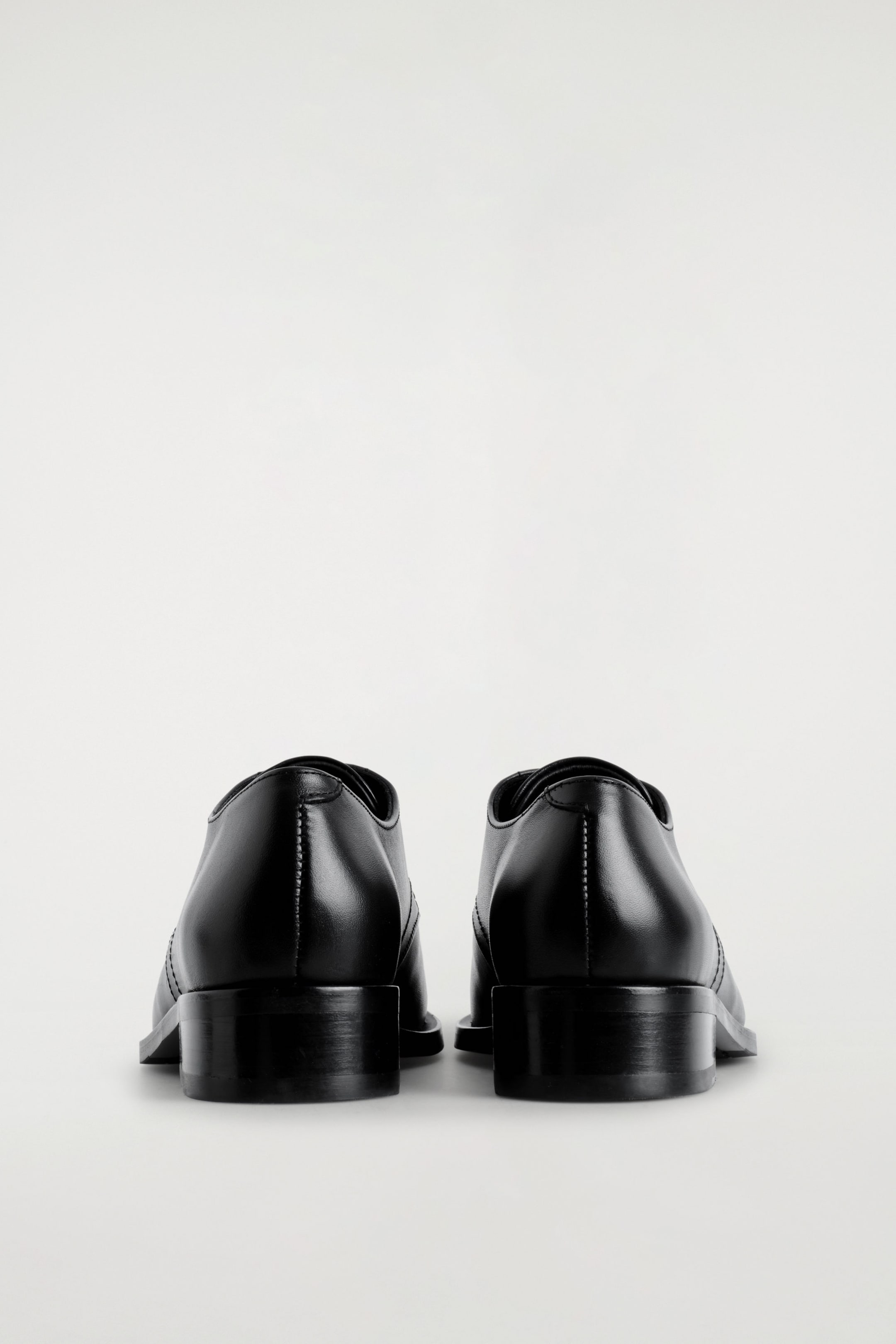 LEATHER DERBY SHOES