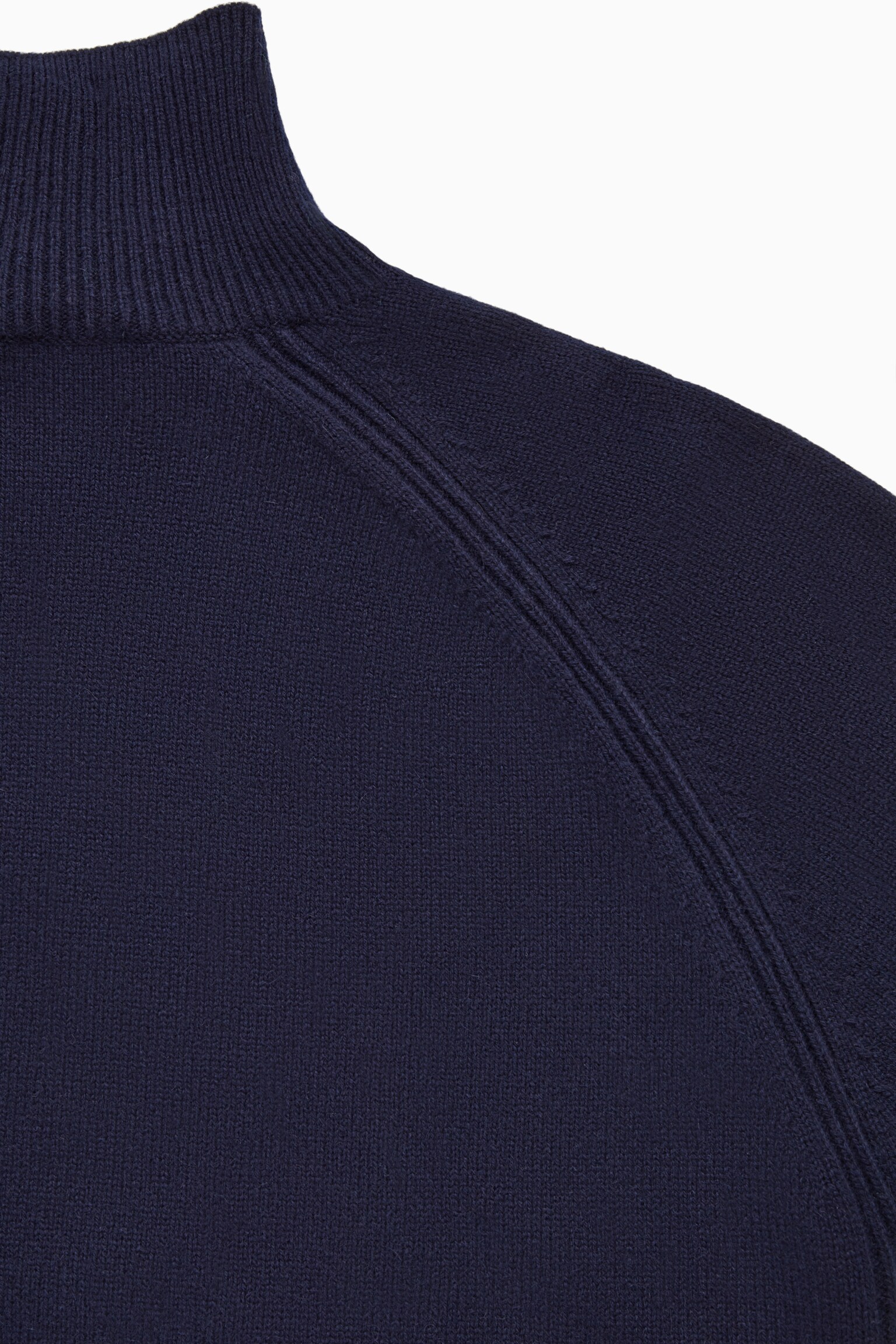 PURE CASHMERE TURTLENECK JUMPER - DARK NAVY - 3