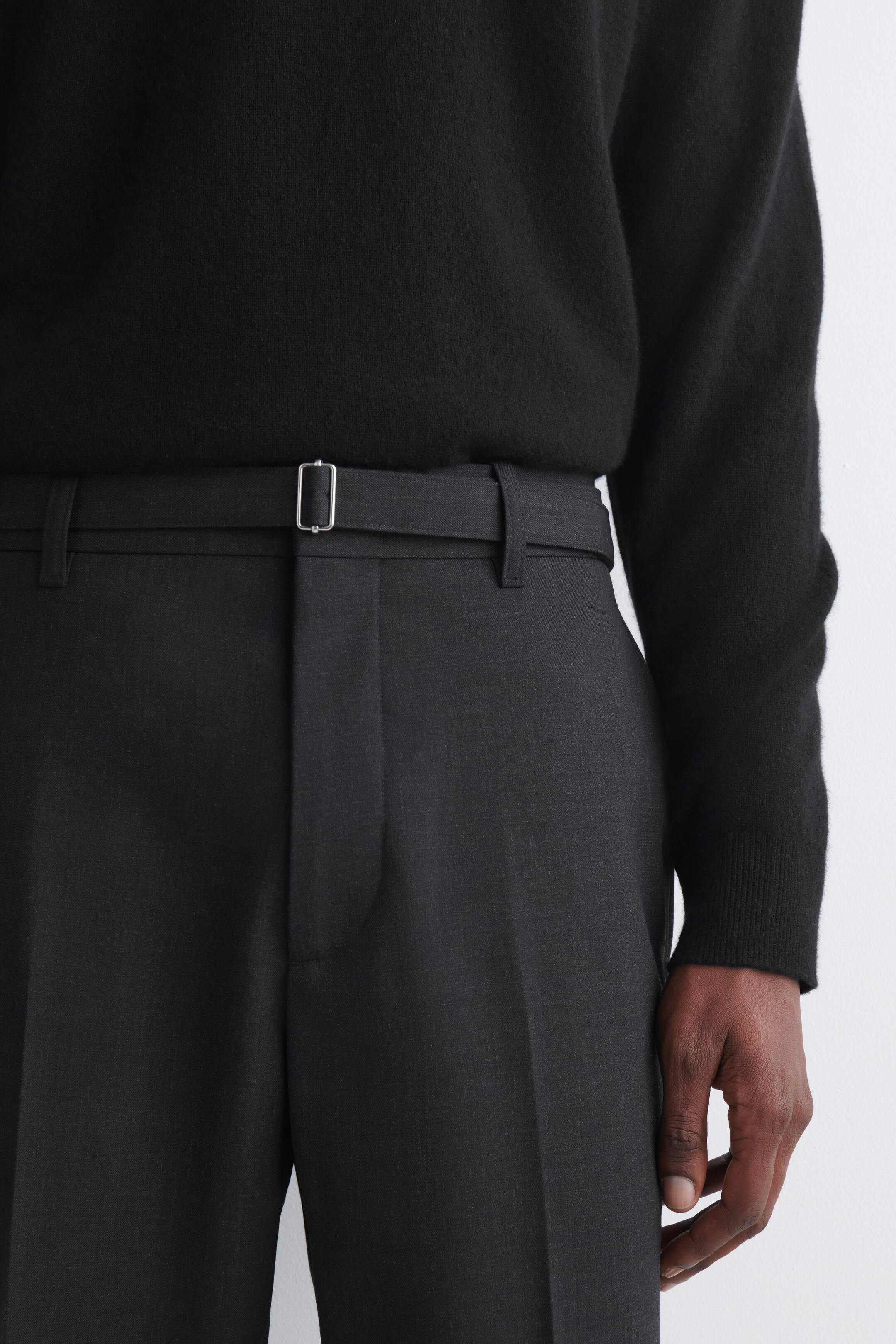 Vezi imaginea mai mare: PANTALONI SLIM CU CUREA DIN AMESTEC DE LÂNĂ - GRI - BĂRBAŢI | H&M RO 5