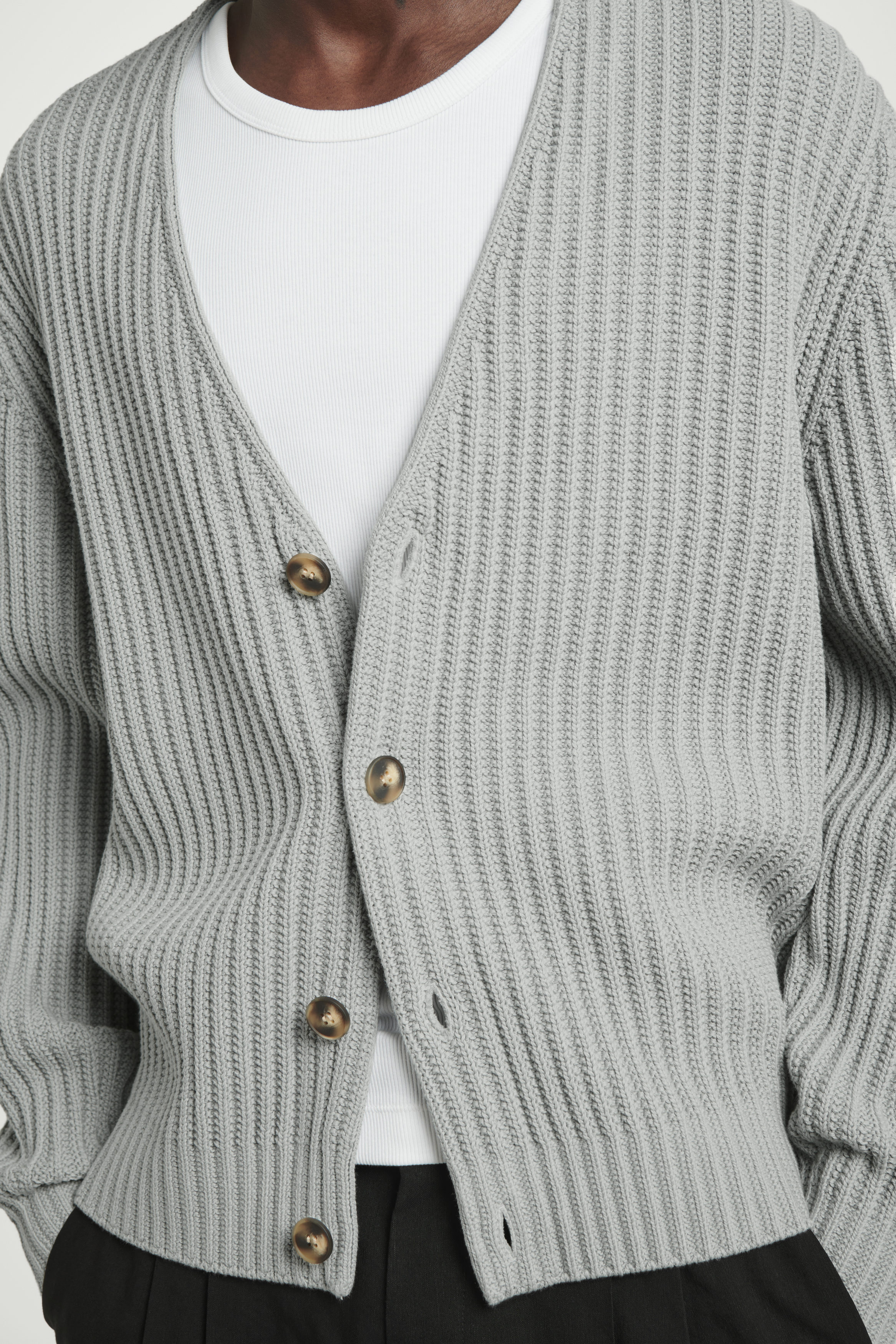 CHUNKY V-NECK SILK-COTTON CARDIGAN - MIST | COS