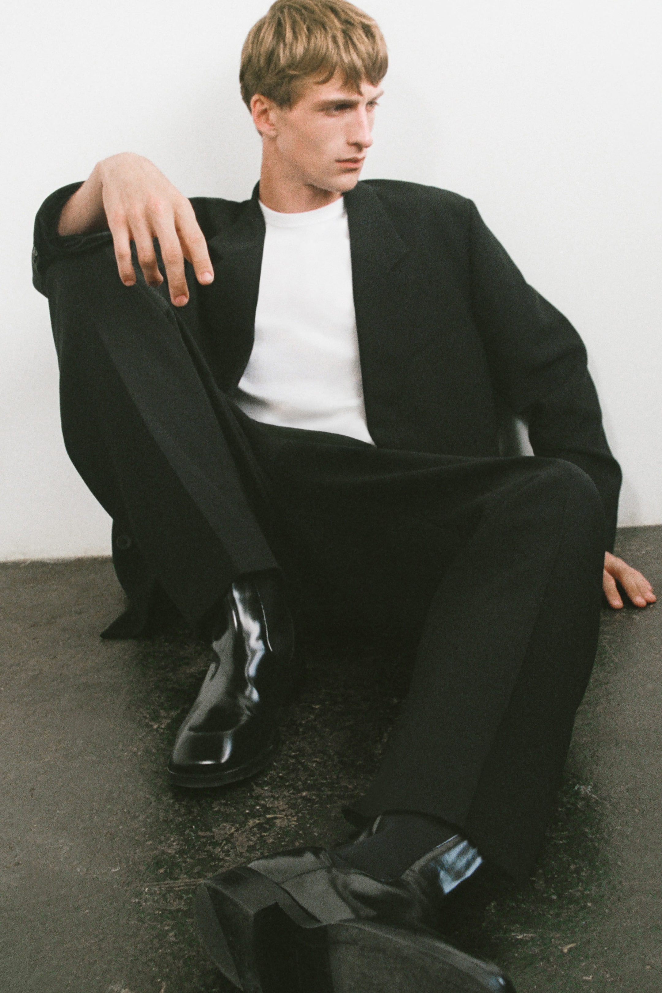 BYXOR I ULLBLANDNING MED RAKA BEN