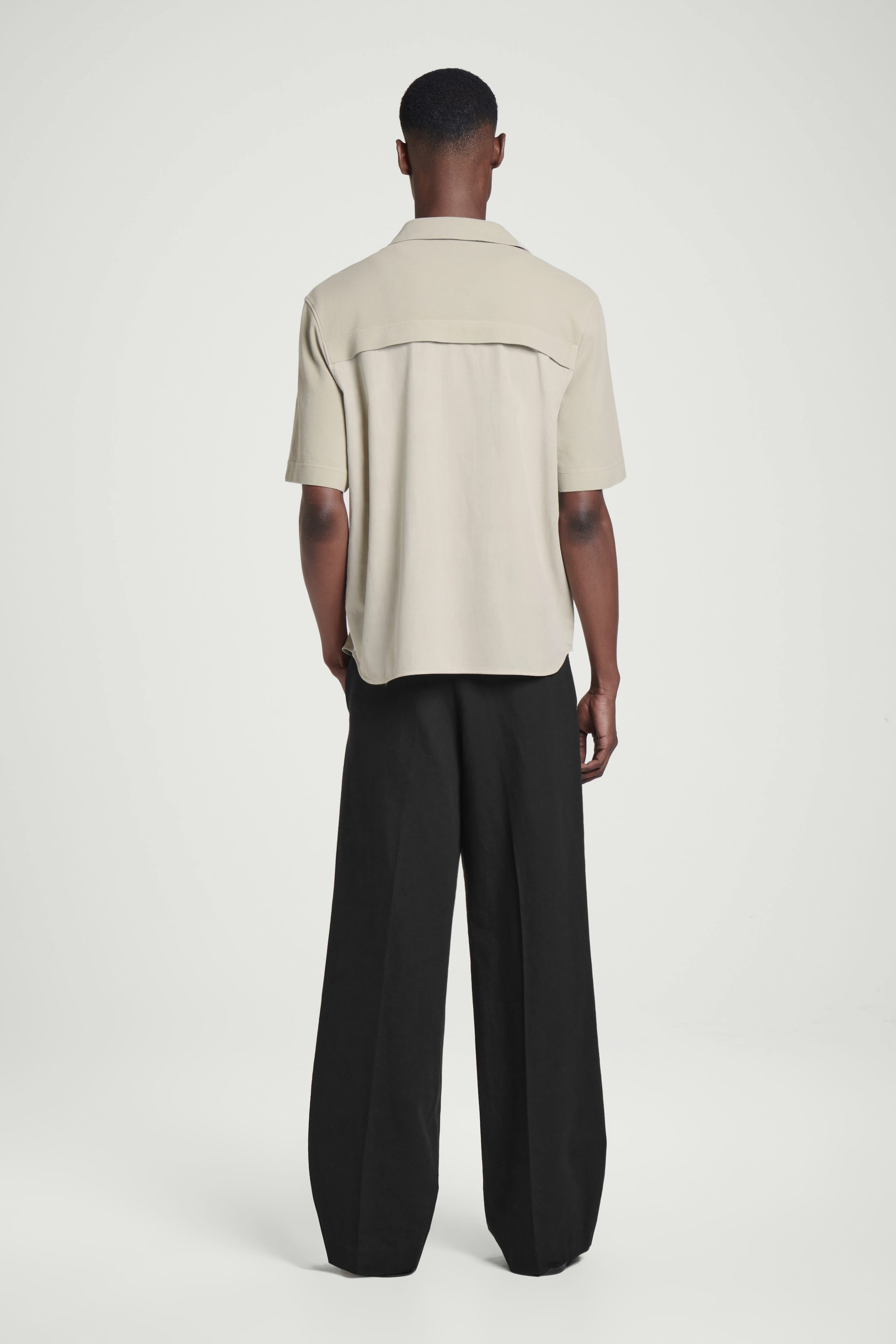 GARMENT-DYED PANELED SHIRT