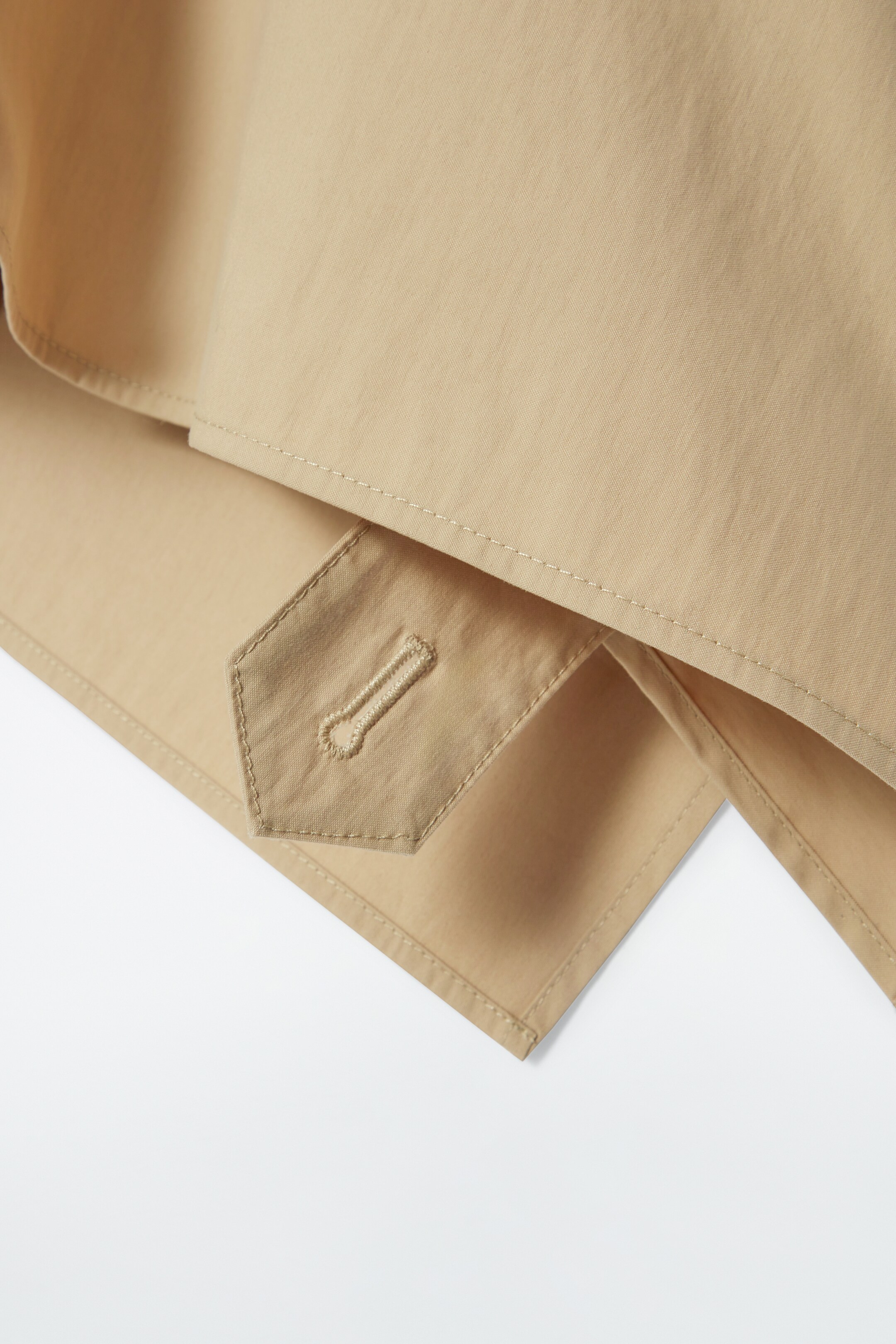 Grotere afbeelding bekijken: CROPPED TRENCH COAT CAPE - LIGHT BEIGE - DAMES | H&M NL 3