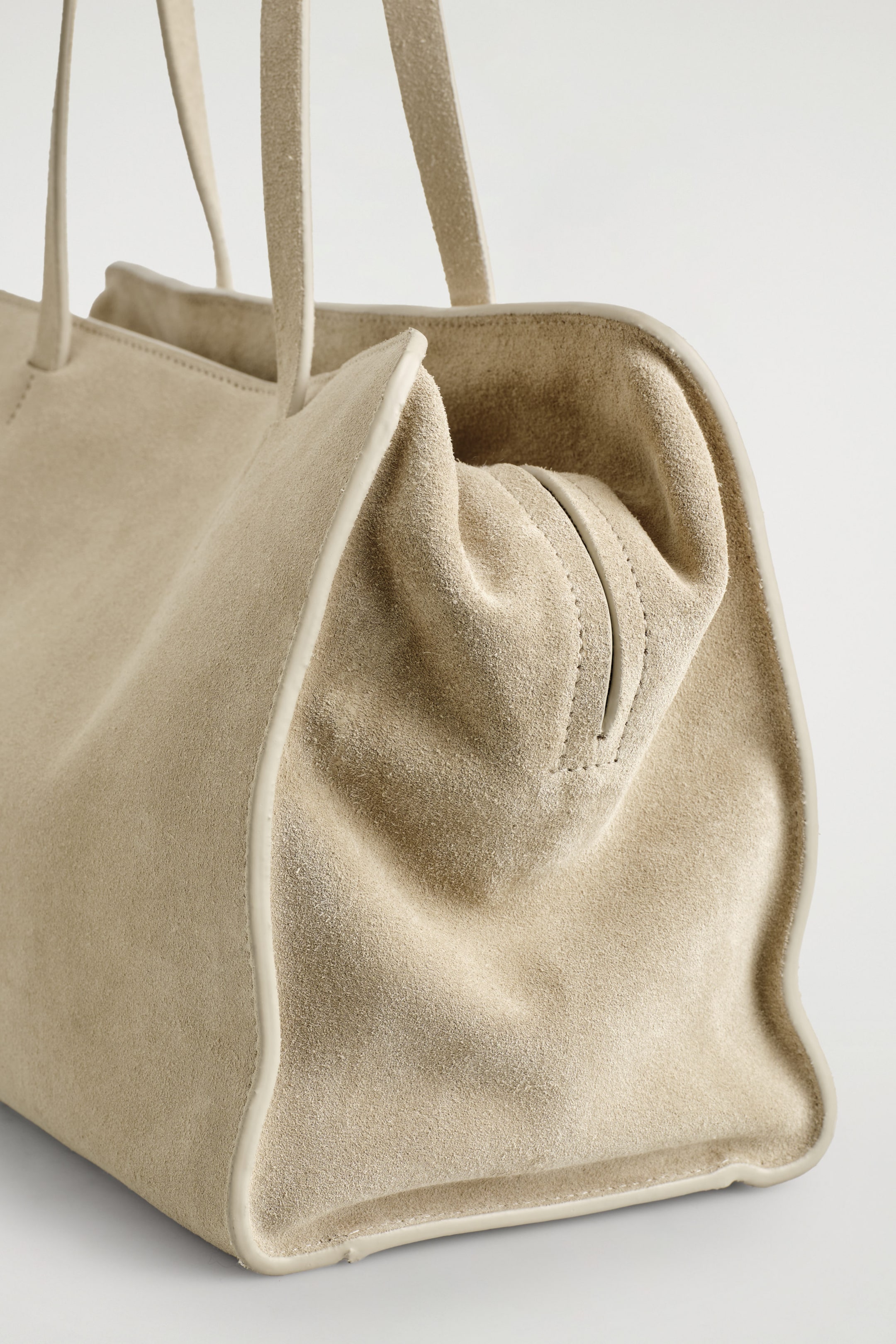MARAIS BOWLING BAG - SUEDE