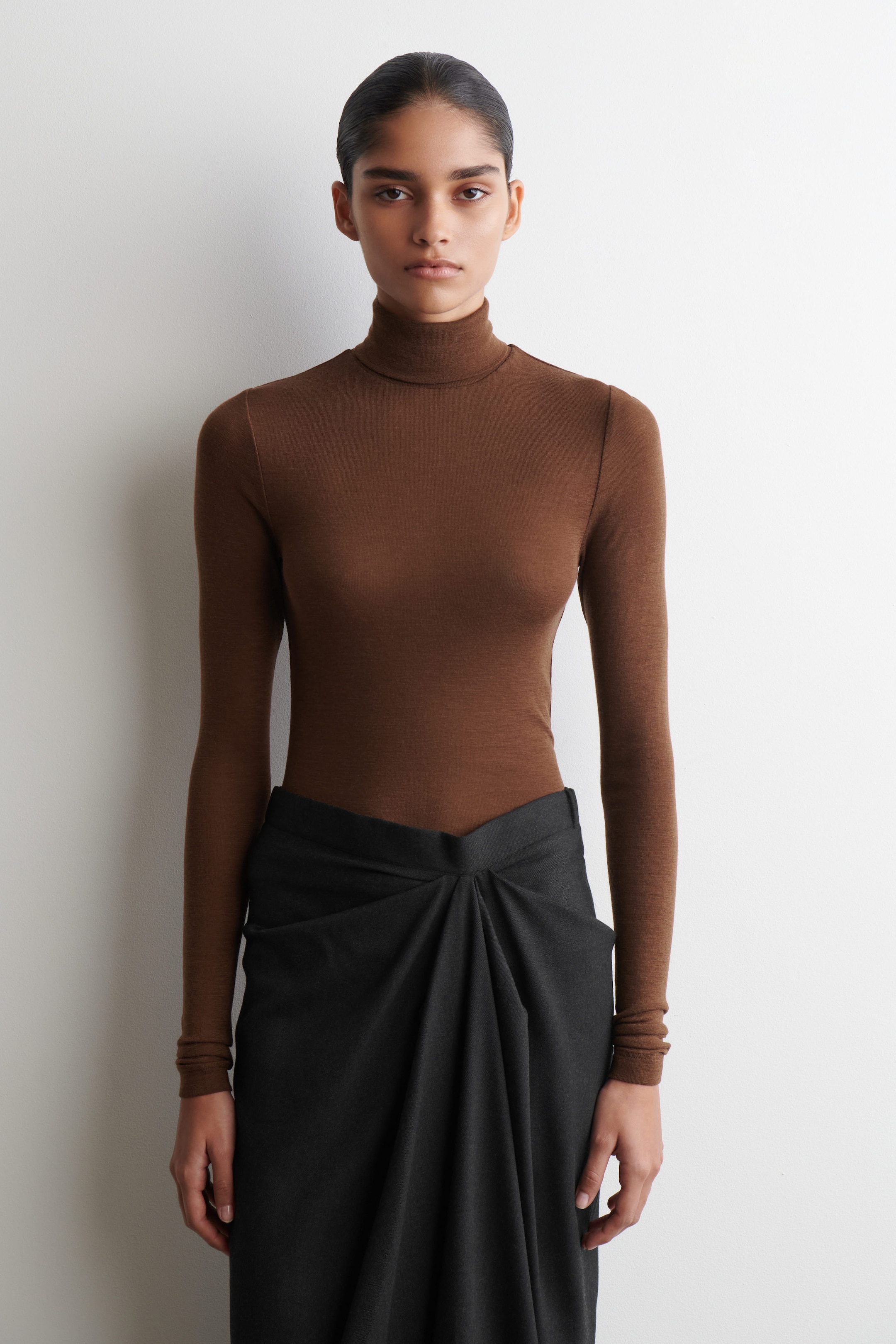 MERINO WOOL HIGH-NECK TOP