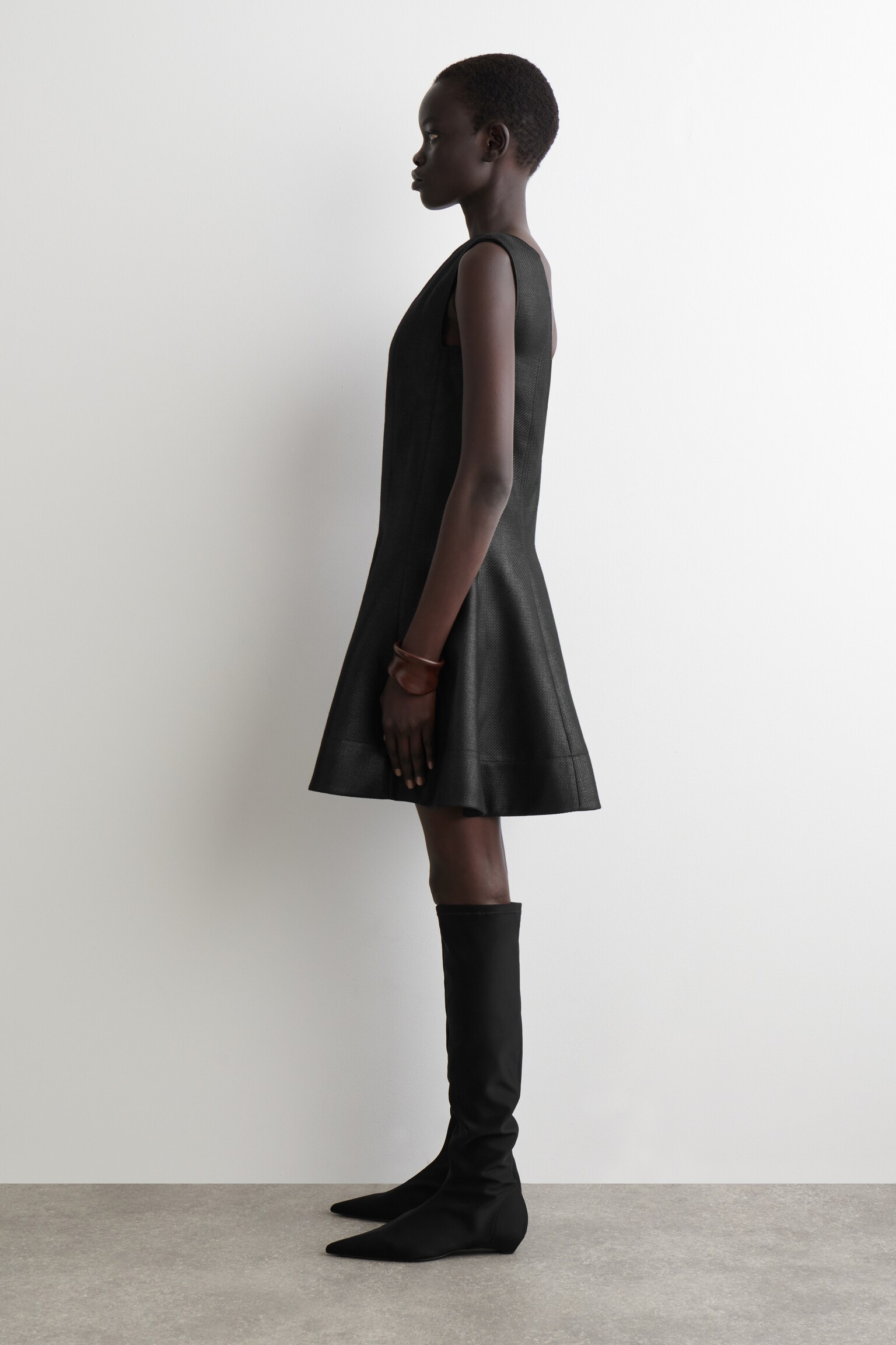 VESTIDO CORTO METALIZADO EN MEZCLA DE LANA - NEGRO METALIZADO - 4