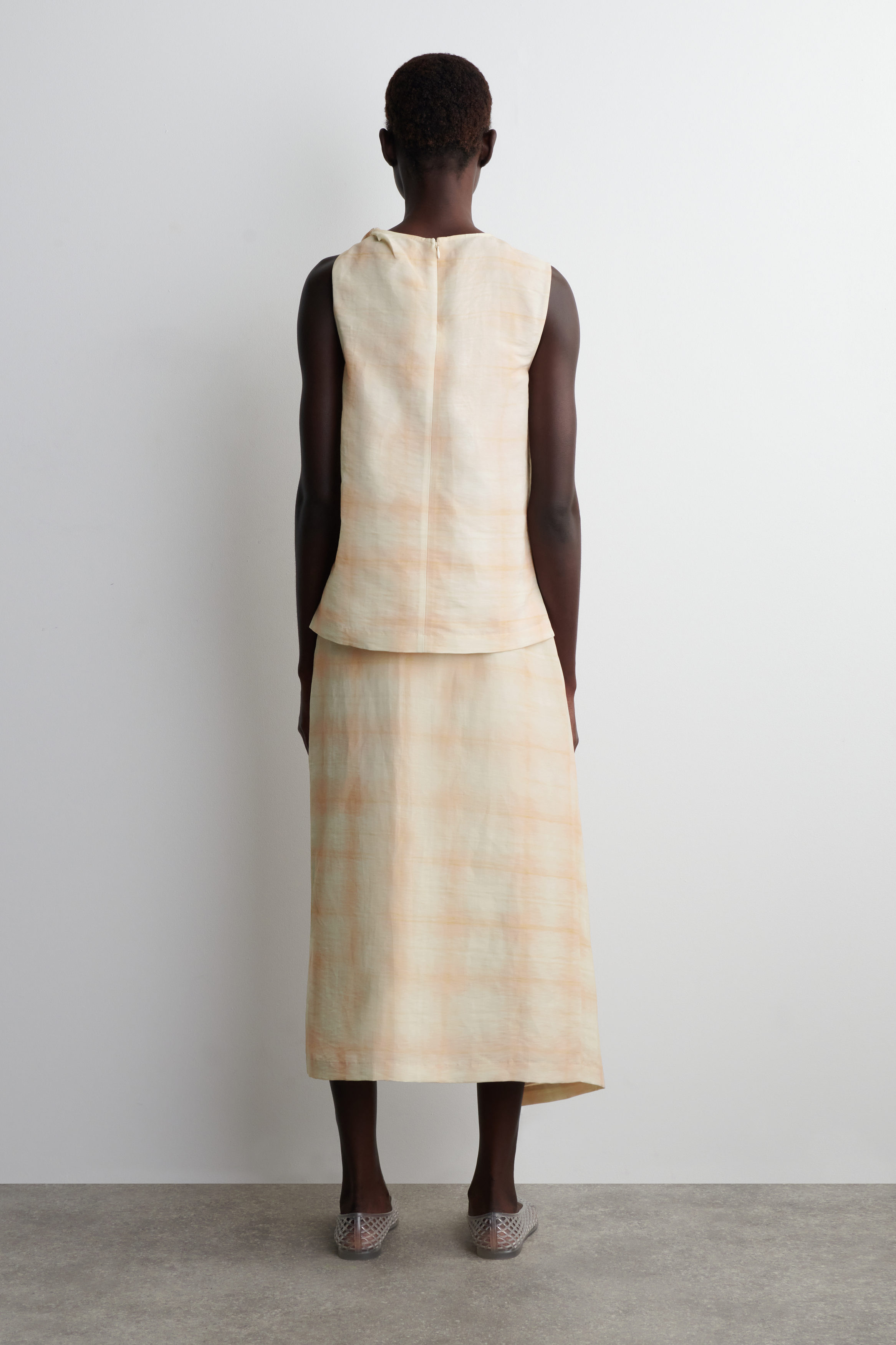 CHECKED TWISTED-SHOULDER TOP - APRICOT / CHECKED | COS