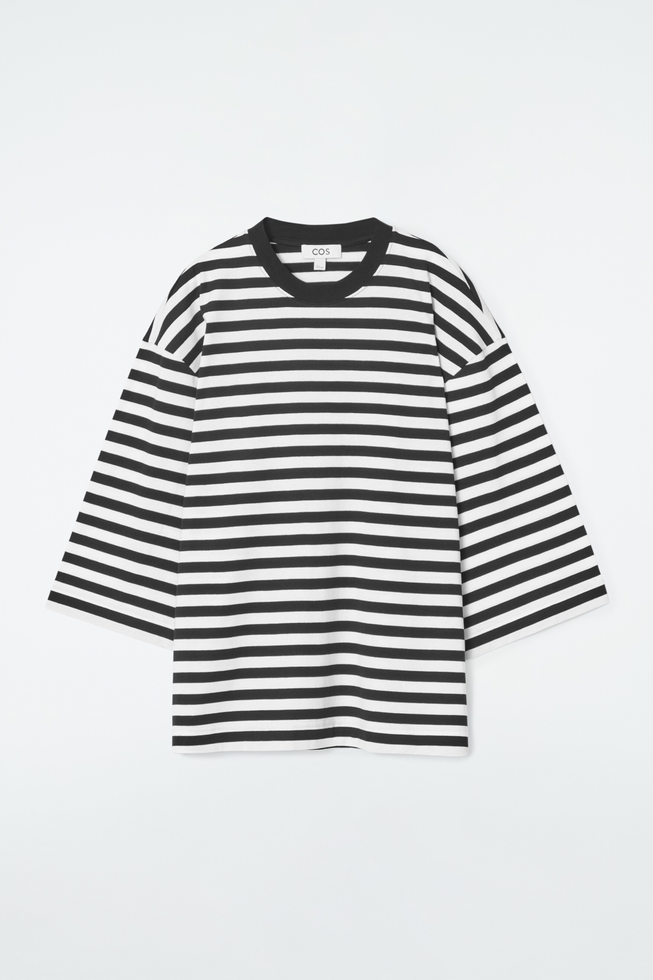 Grösseres Bild ansehen: TRAPEZFÖRMIGES LOCKERES T-SHIRT - SCHWARZ/GESTREIFT - DAMEN | H&M CH 1