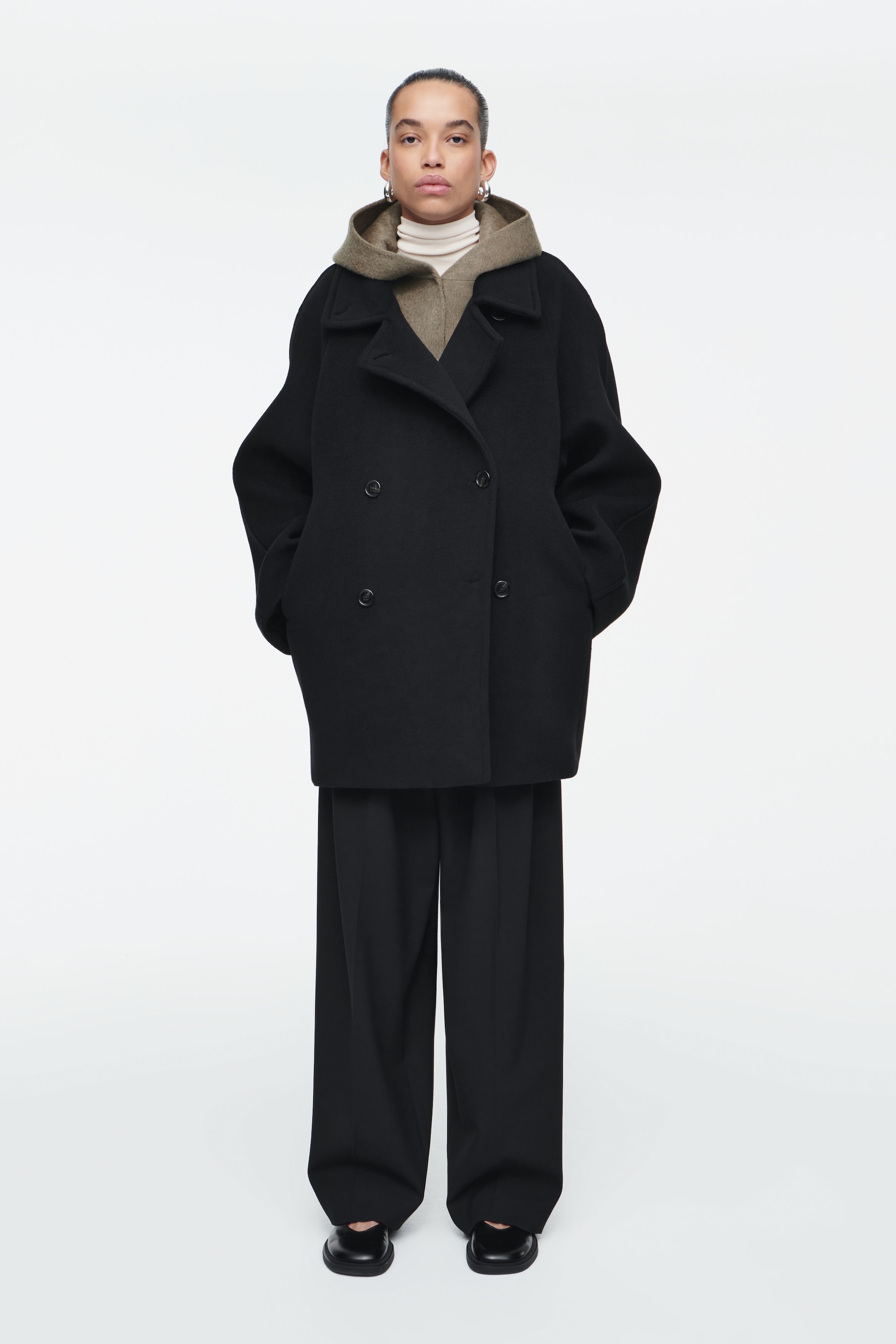 DOUBLE-FACED WOOL HYBRID HOOD