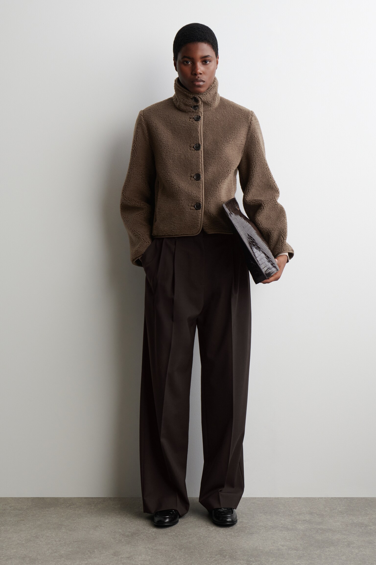 FUNNEL-NECK TEDDY JACKET - BROWN/DARK BROWN