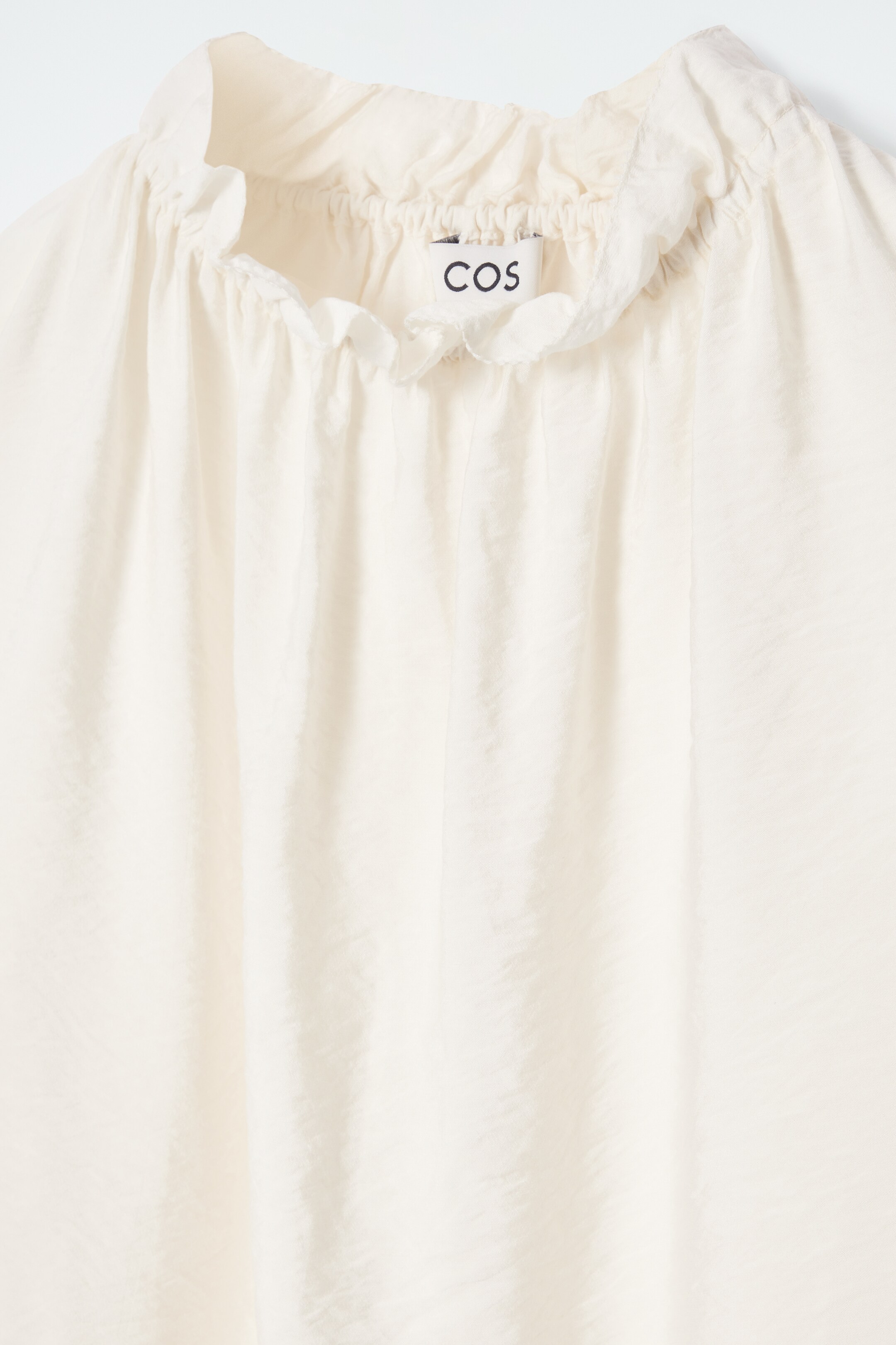 Grösseres Bild ansehen: BLUSE MIT STEHKRAGEN UND RAFFUNGEN - CREMEWEISS - DAMEN | H&M CH 3