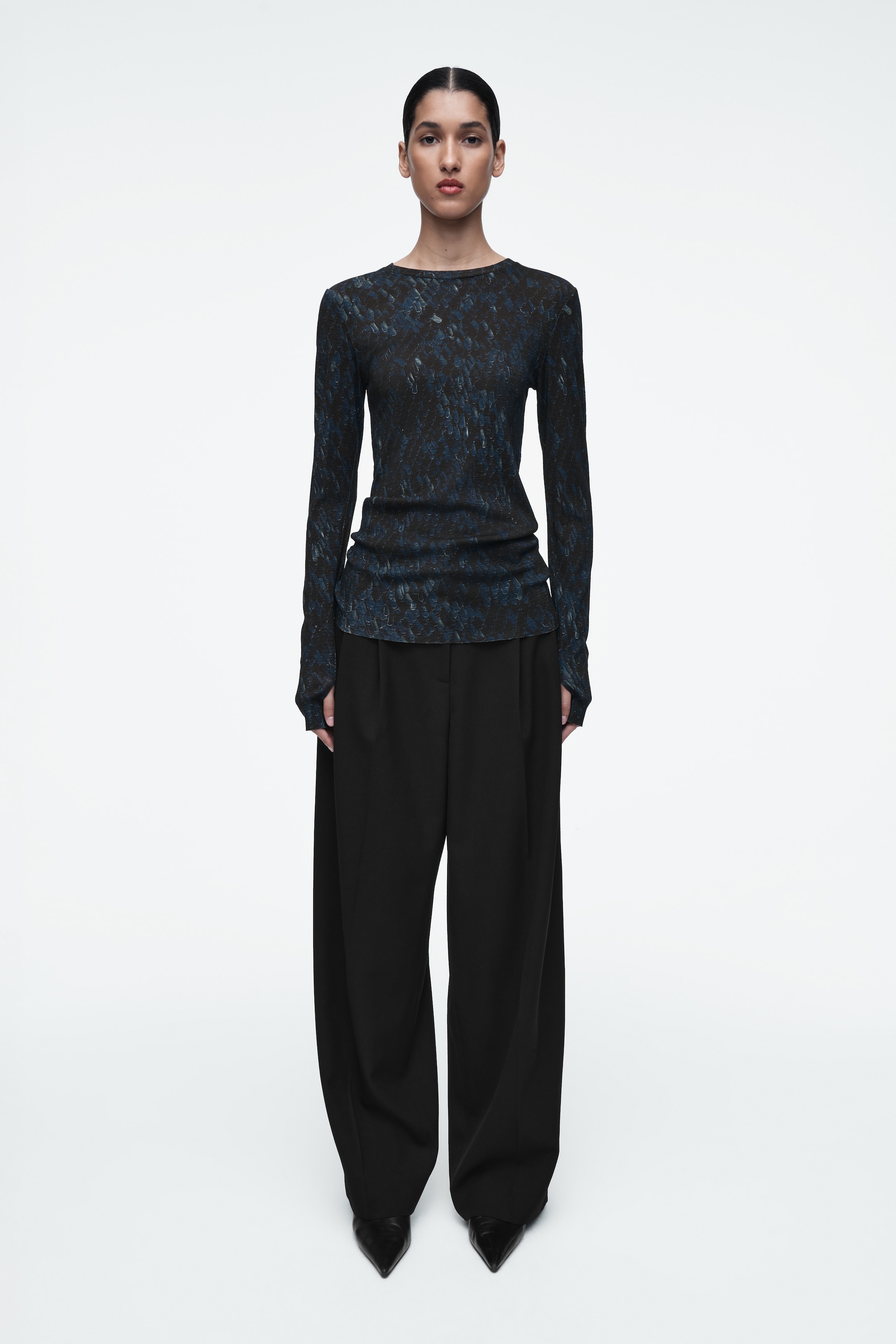 View larger image: CREW-NECK MERINO WOOL TOP - MULTICOLOURED - Ladies | H&M GB 4