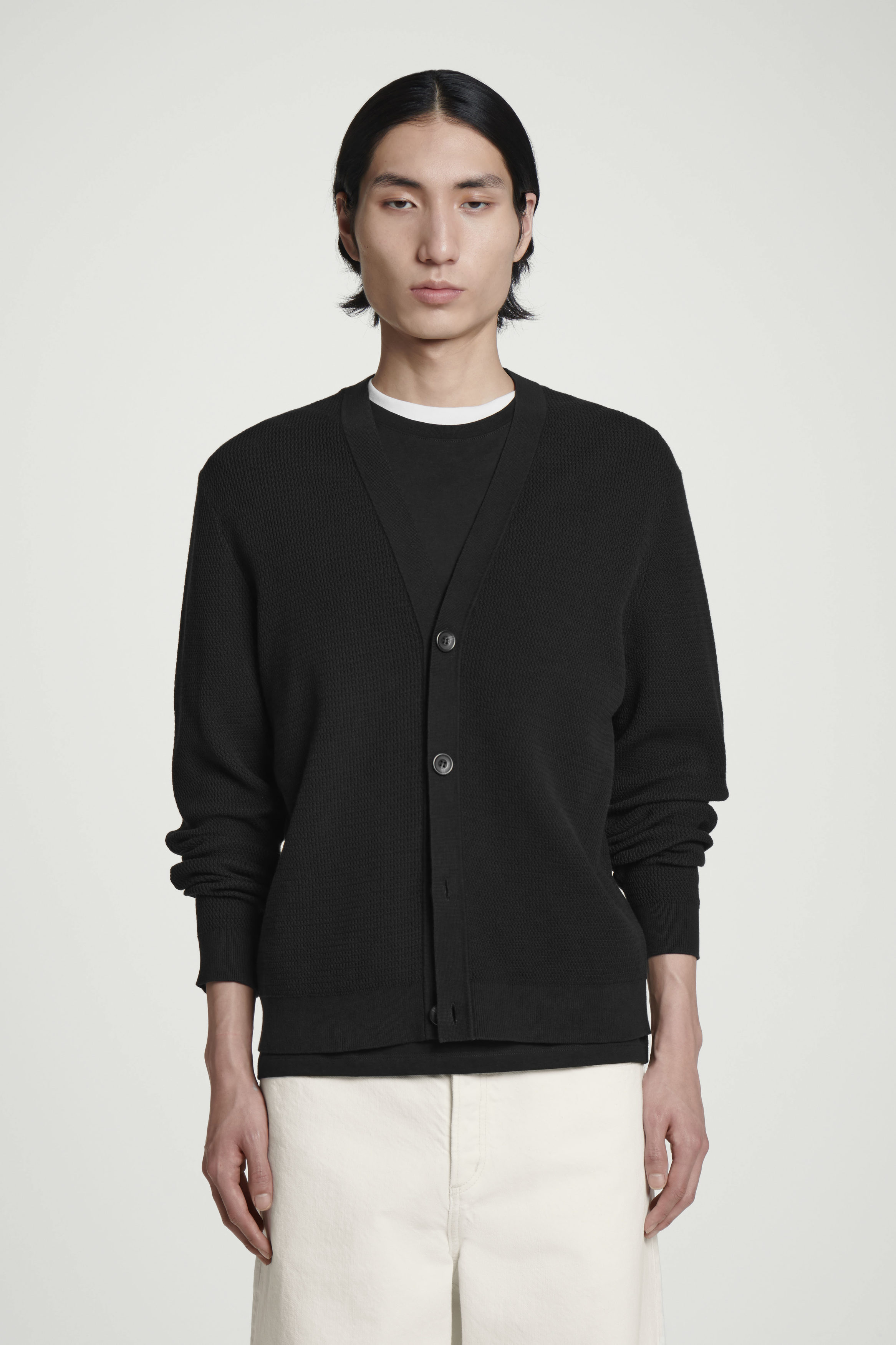 TEXTURED KNITTED COTTON V-NECK CARDIGAN - BLACK | COS