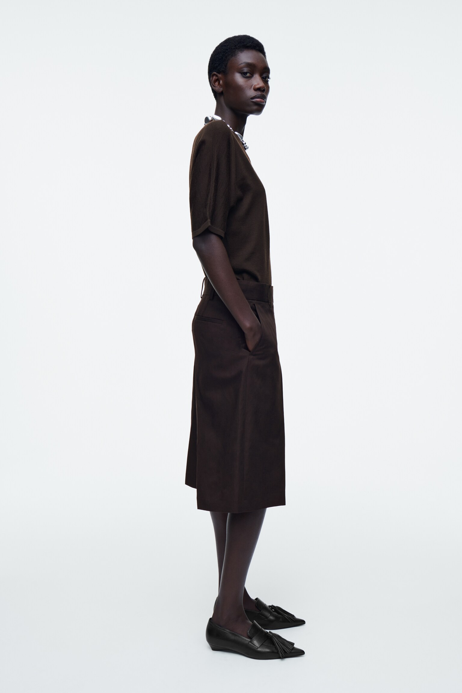 BERMUDAS DE TRAJE EN MEZCLA DE LINO - MARRÓN OSCURO - 4