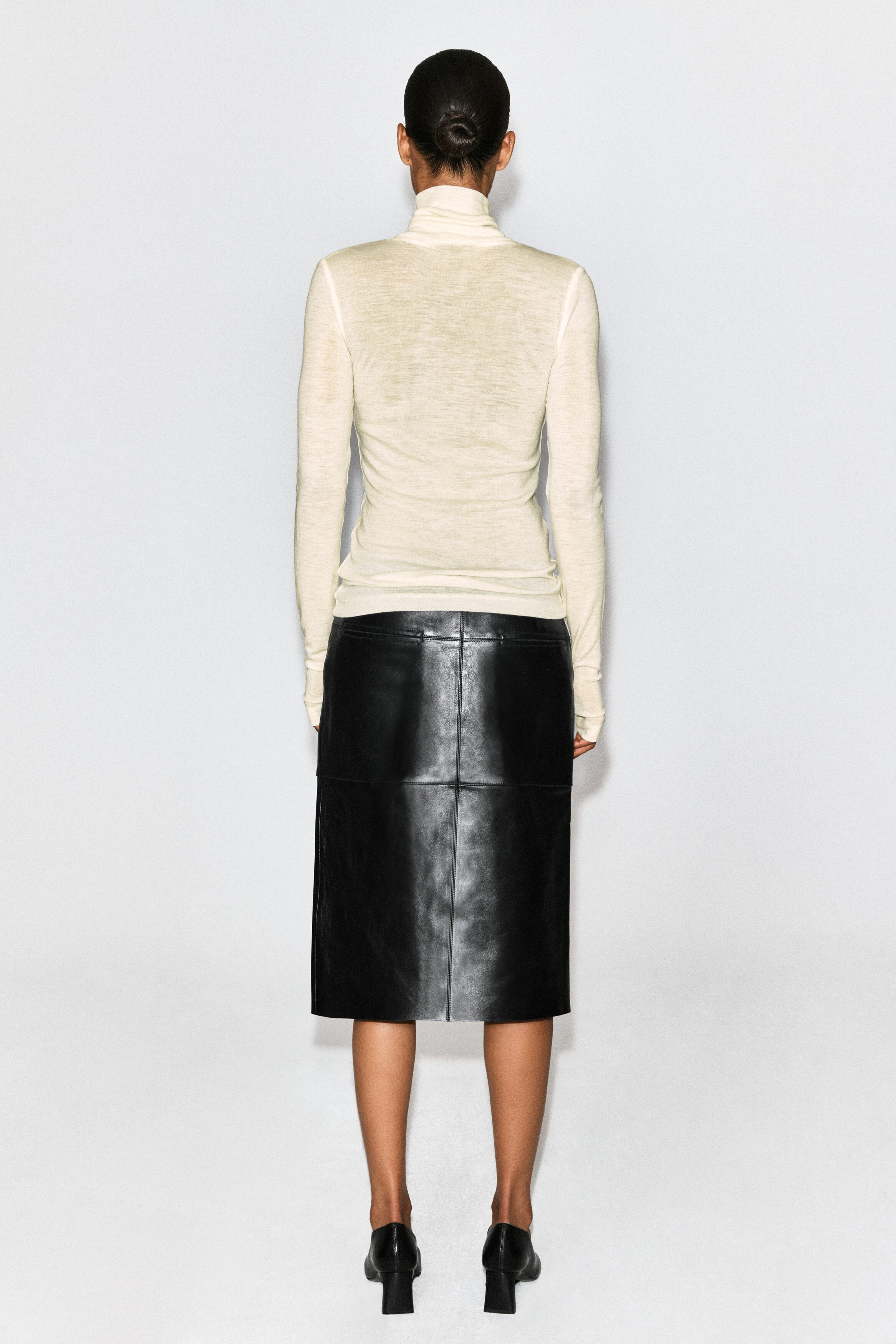 MERINO WOOL BUTTONED MOCK-NECK TOP - thumbnail 6