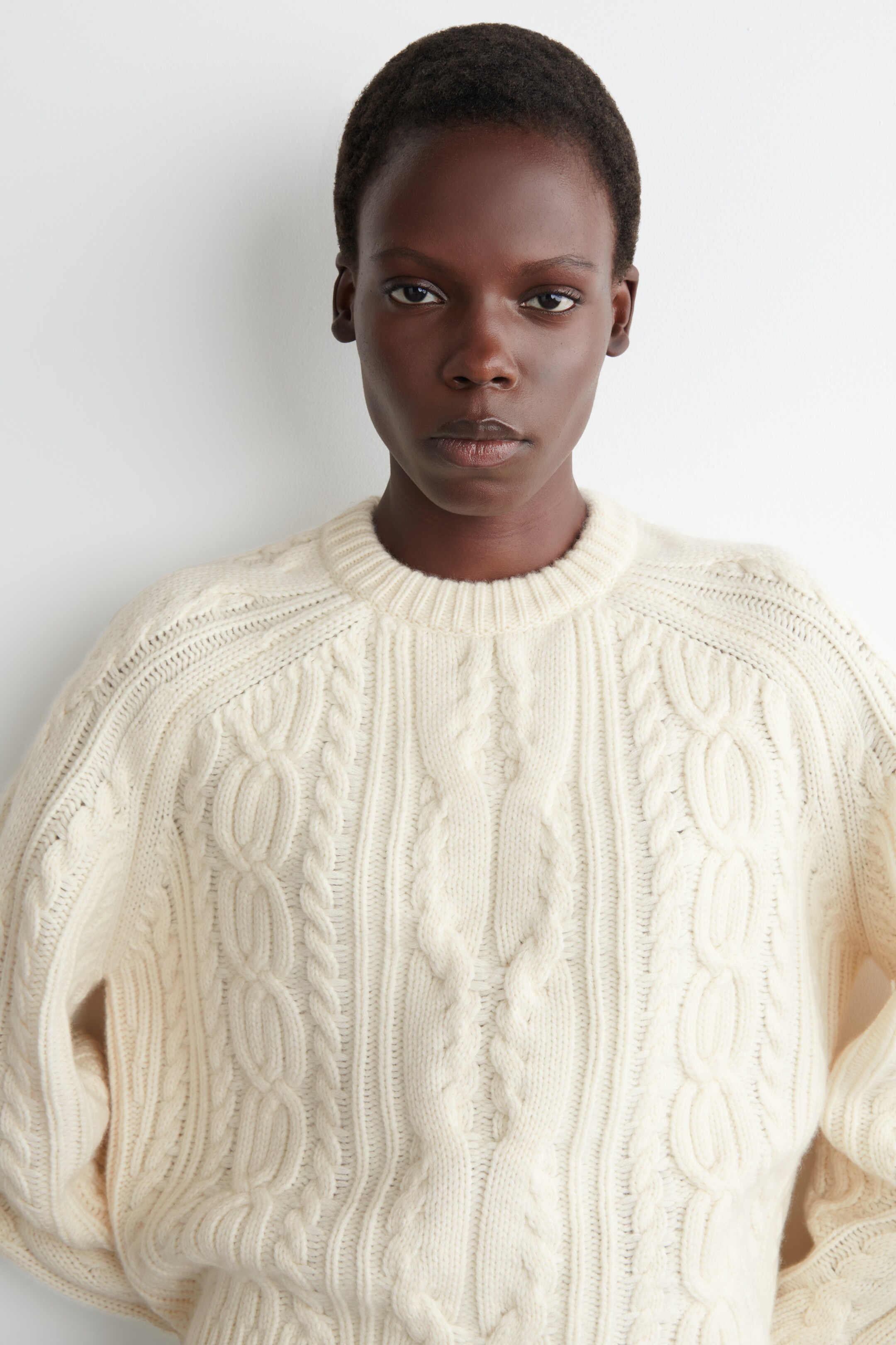 View larger image: CABLE-KNIT WOOL-CASHMERE JUMPER - CREAM - Ladies | H&M GB 5