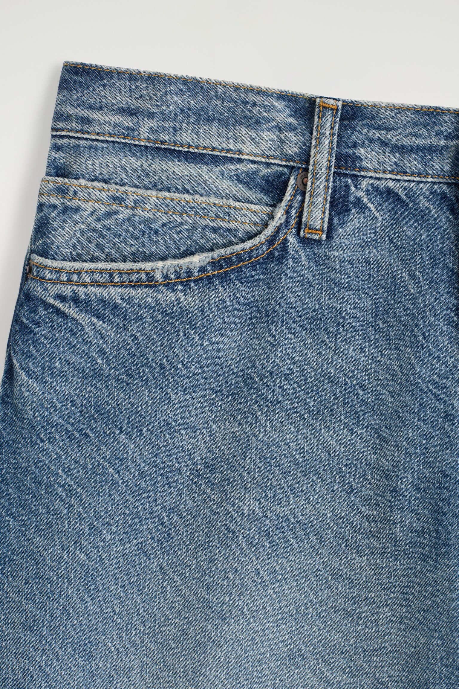 CASK JEANS MIT BARREL-BEIN - BLAUE WASCHUNG - 3