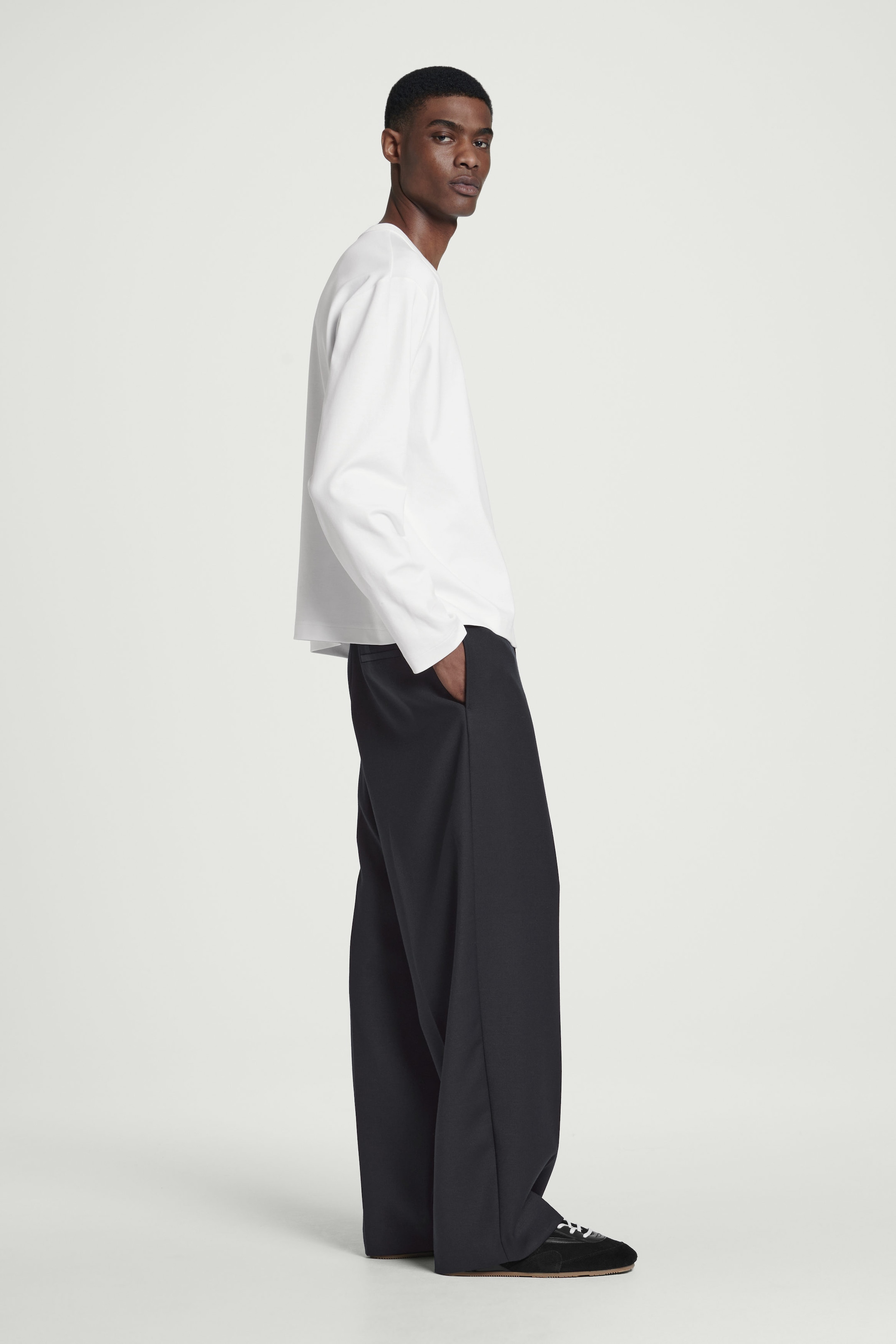 RELAXED COTTON-JERSEY LONG-SLEEVED T-SHIRT
