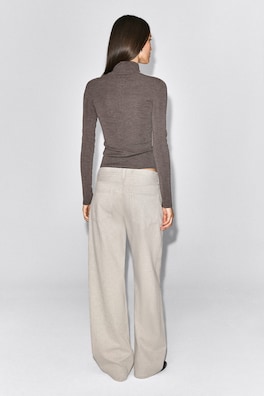 SEAMLESS MERINO WOOL ZIP-UP TOP — LIGHT-BROWN MÉLANGE 5