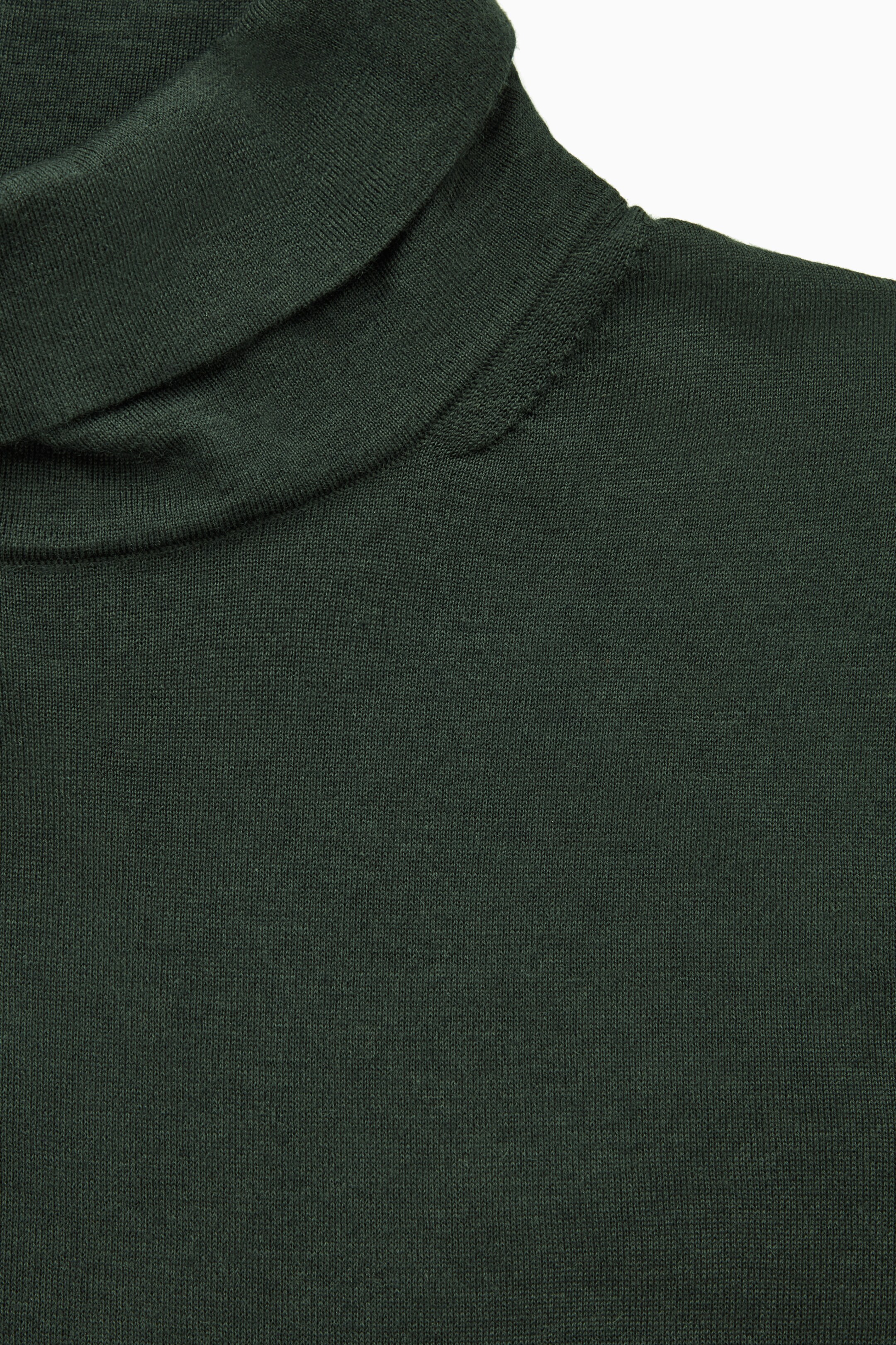 Agrandir l'image: PULL COL ROULÉ LAINE MÉRINOS - VERT FONCÉ - HOMME | H&M CH 2
