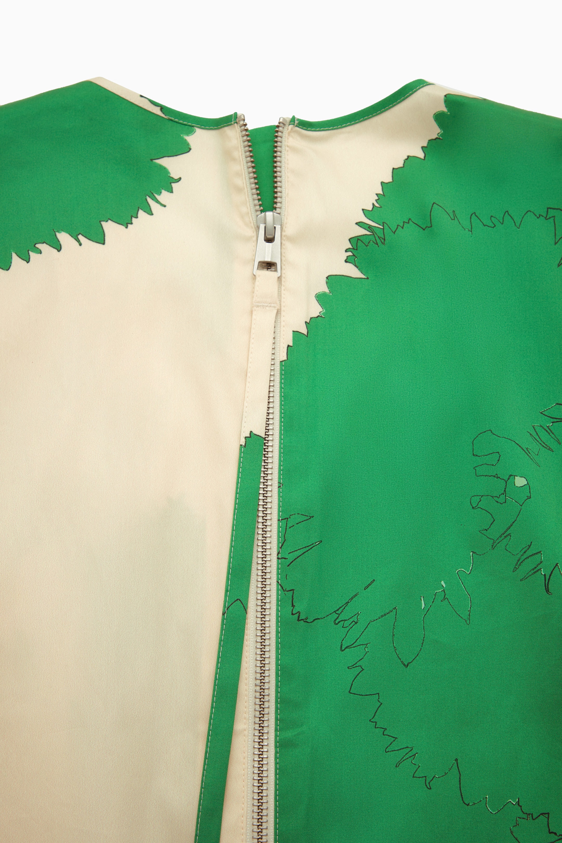 StillMedia/DescriptiveDetail