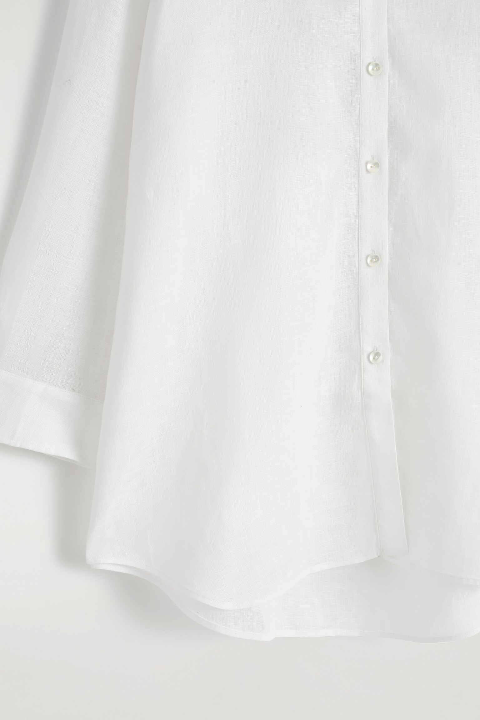 OVERSIZED LINEN V-NECK SHIRT - WHITE - 6
