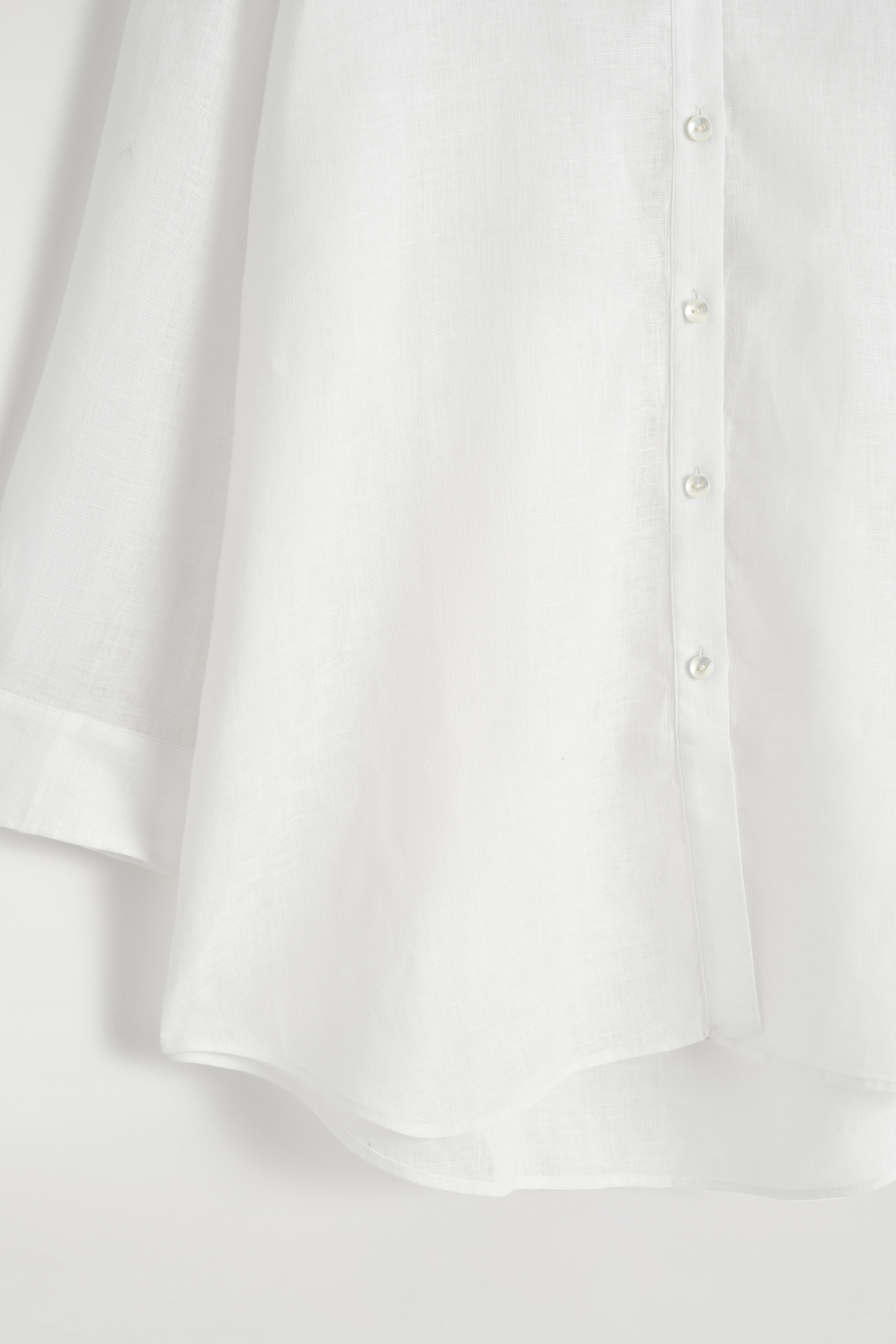 Grotere afbeelding bekijken: OVERSIZED LINNEN V-HALS OVERHEMD - WIT - DAMES | H&M BE 7