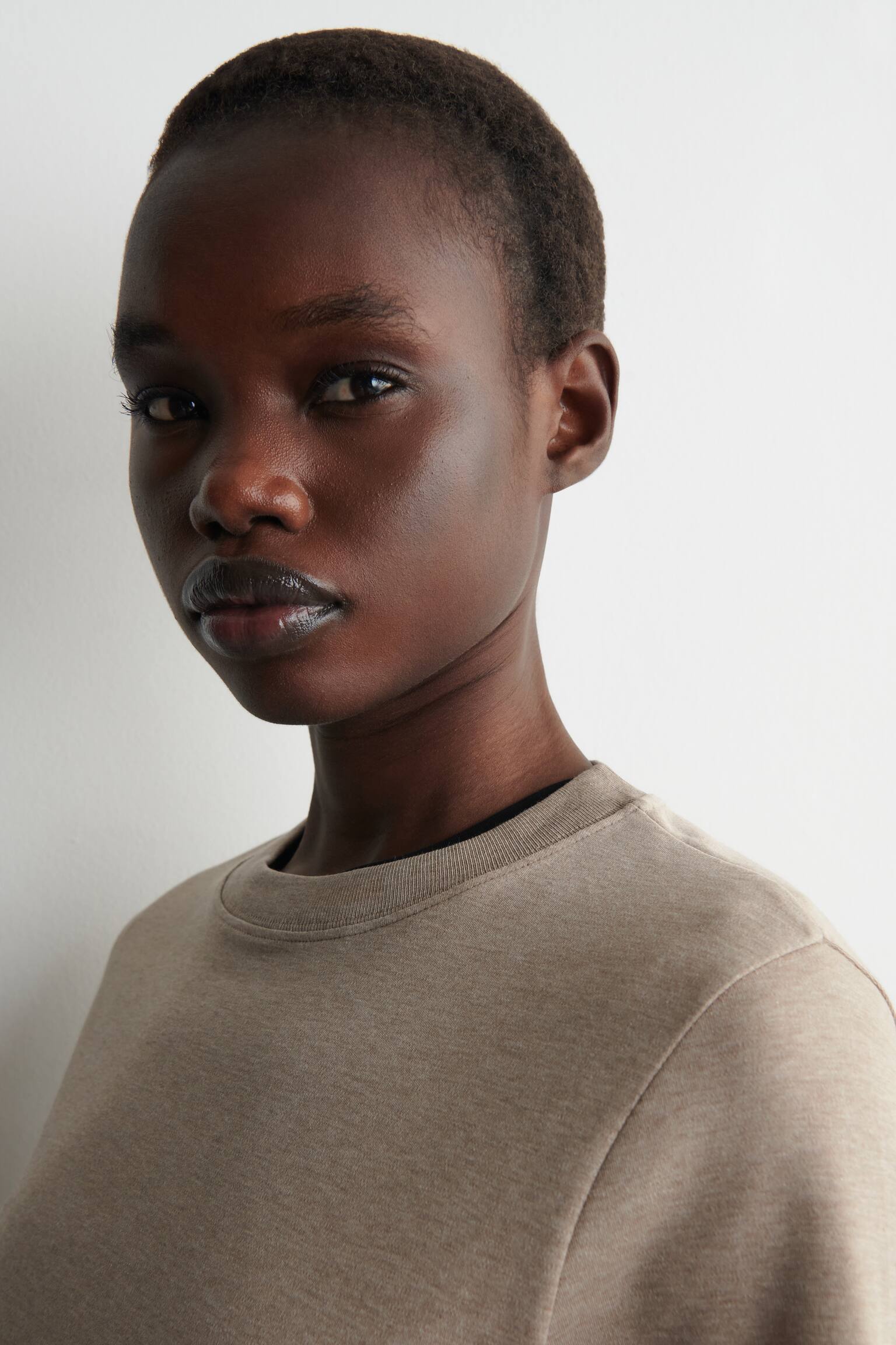 SCHLICHTES T-SHIRT - BEIGE MELIERT/WEISS/NAVYBLAU/SCHWARZ/DUNKELROT/BRAUN/BLAU/GESTREIFT/GRÜN/KORNBLUMENBLAU/SCHWARZ/WEISS/GESTREIFT - 3