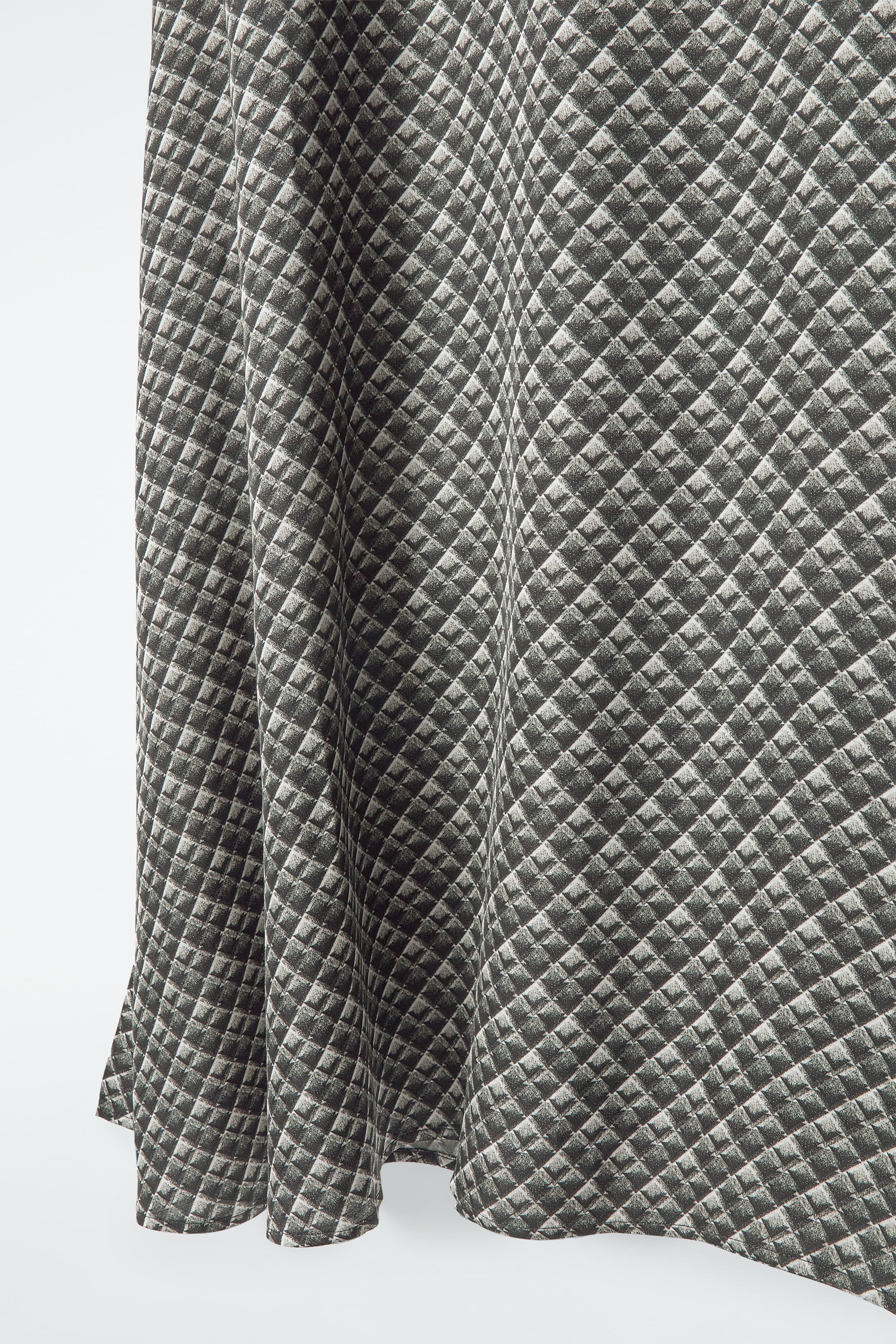 View larger image: GEOMETRIC-PRINT MAXI SHIRT DRESS - DARK GREEN / PRINTED - Ladies | H&M GB 7