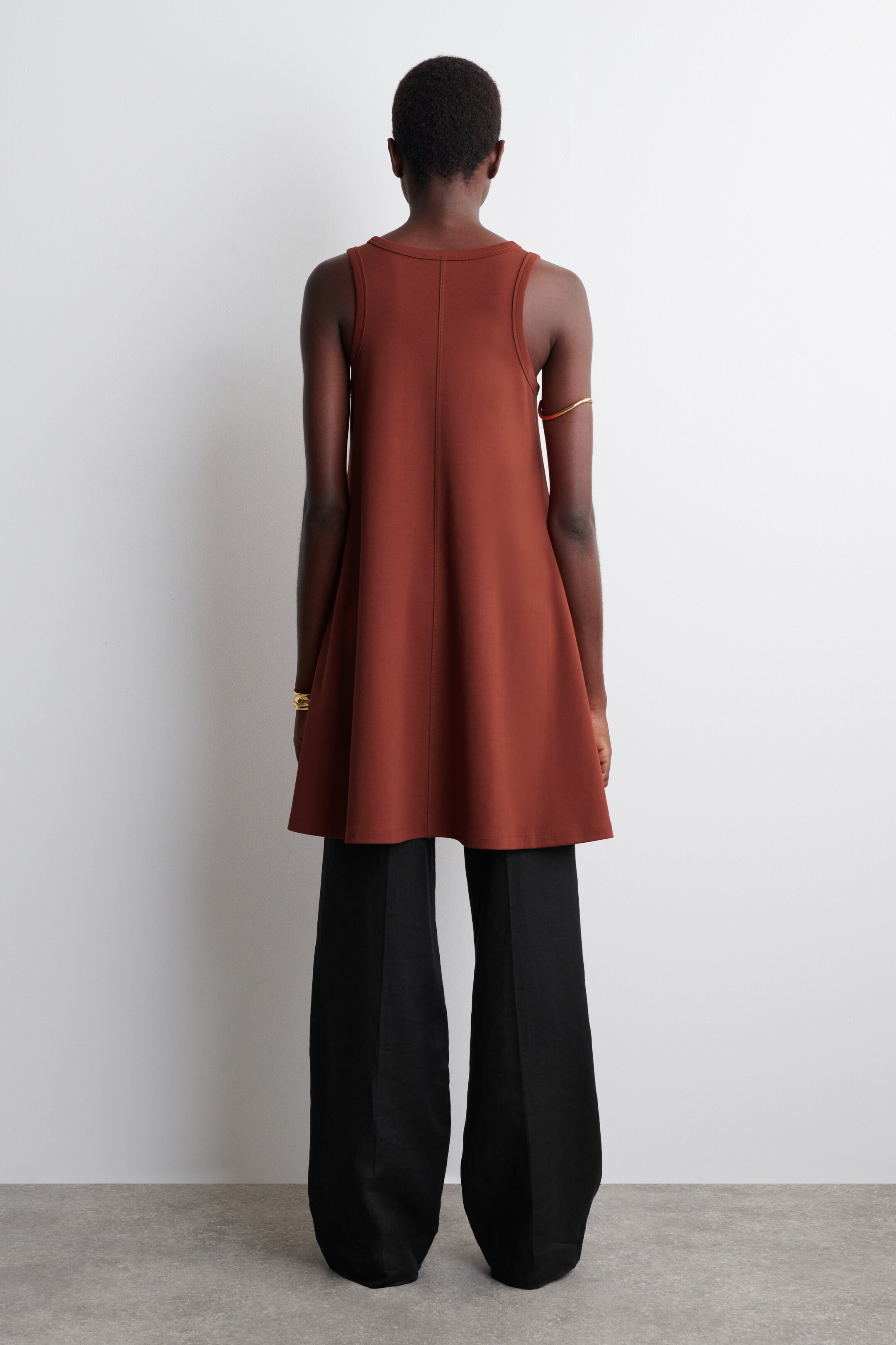 Größeres Bild anzeigen: COTTON-JERSEY MINI SWING DRESS - DUNKELROT - Ladies | H&M AT 3