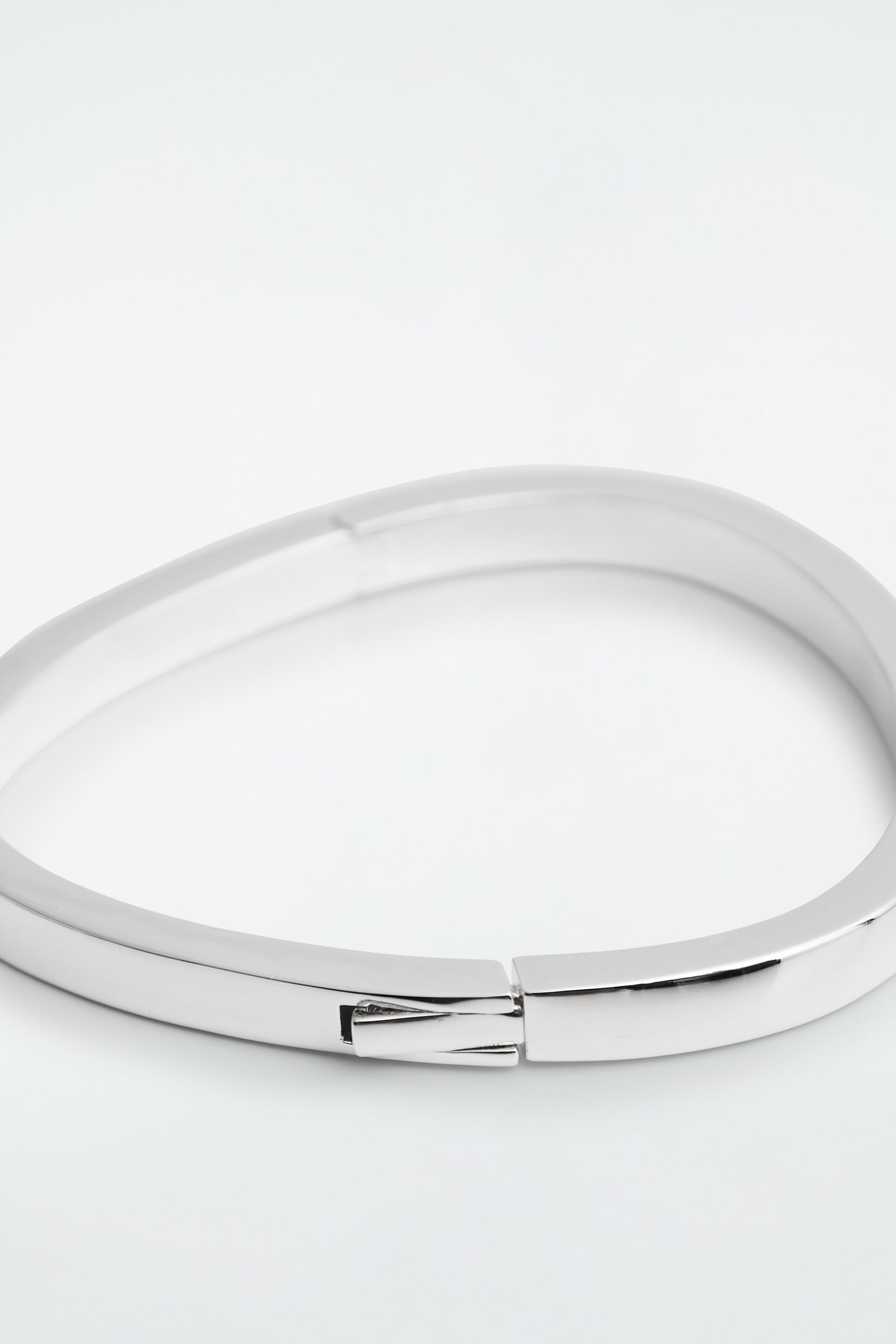 StillMedia/DescriptiveDetail