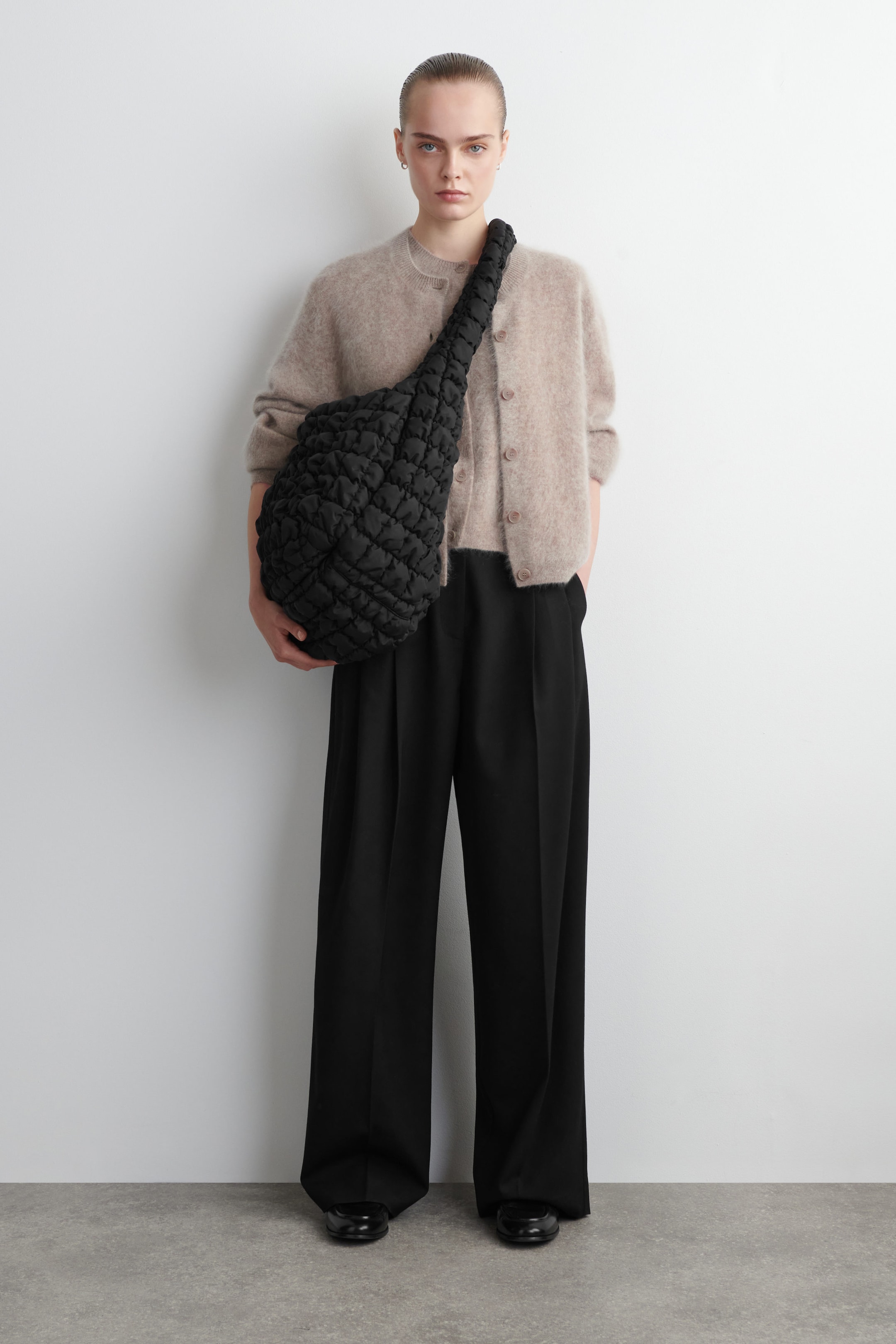 OVERSIZED QUILTED CROSSBODY